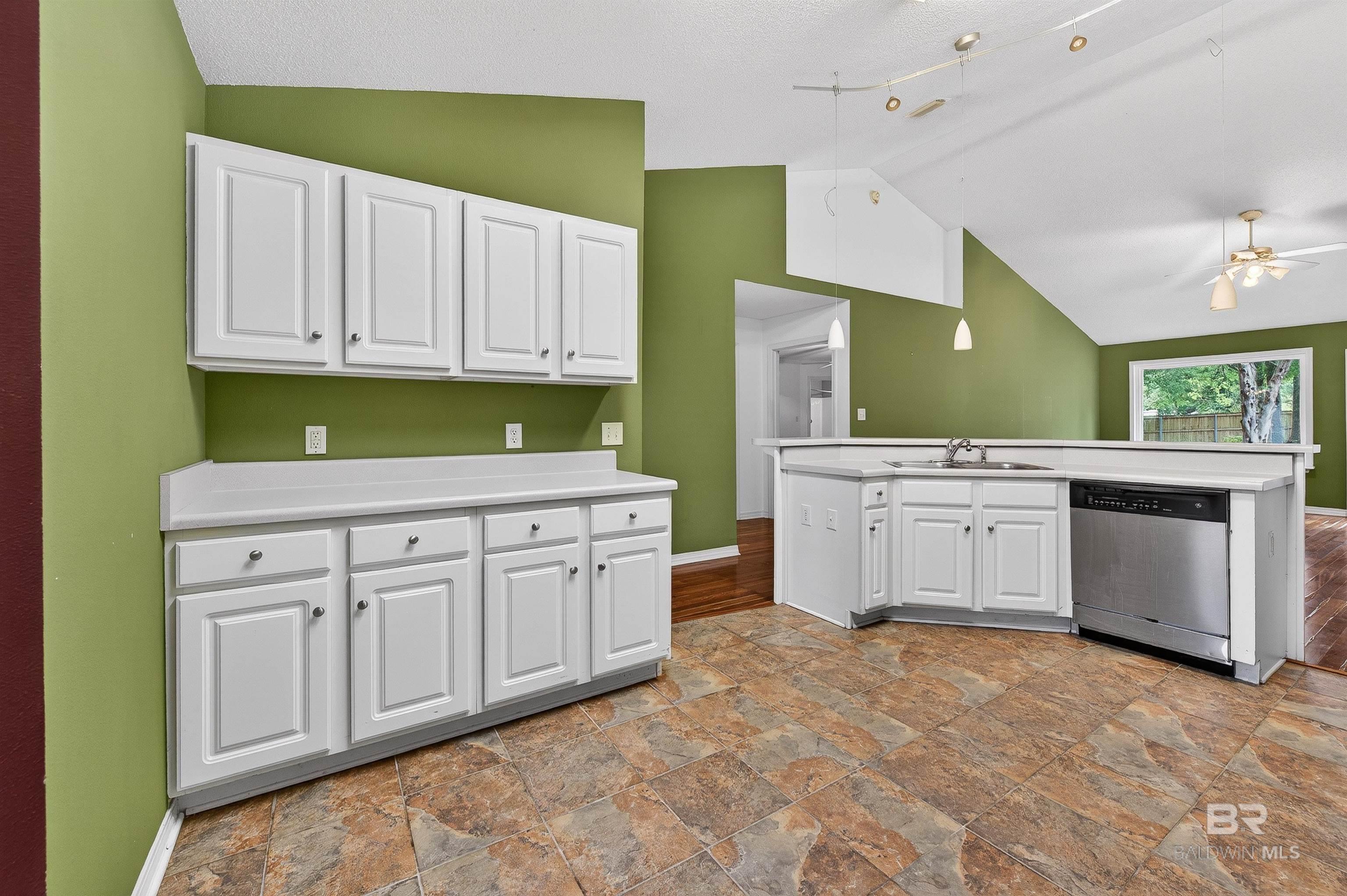 11541 Maple Court, Daphne, AL, 36526