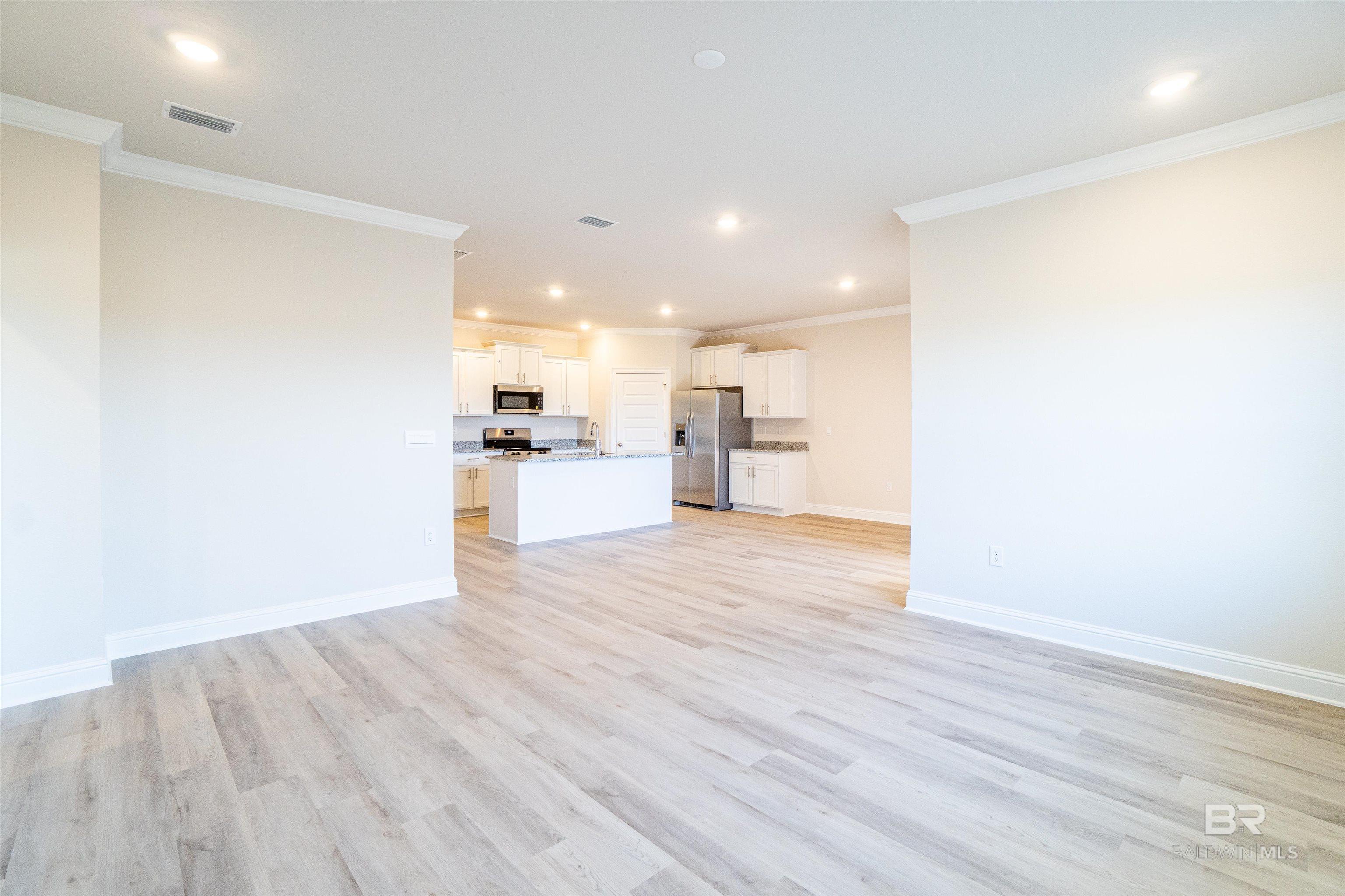 https://zimg.paragon.ice.com/ParagonImages/Property/PG/BCAR/395129/16/0/0/8b7bcaff739e2c2387e79d22e6beda30/7/94b61fd71109b35bed0516c56db93f6f/395129-96b13c13-8388-47af-bb3c-ca6b32052dba.JPG