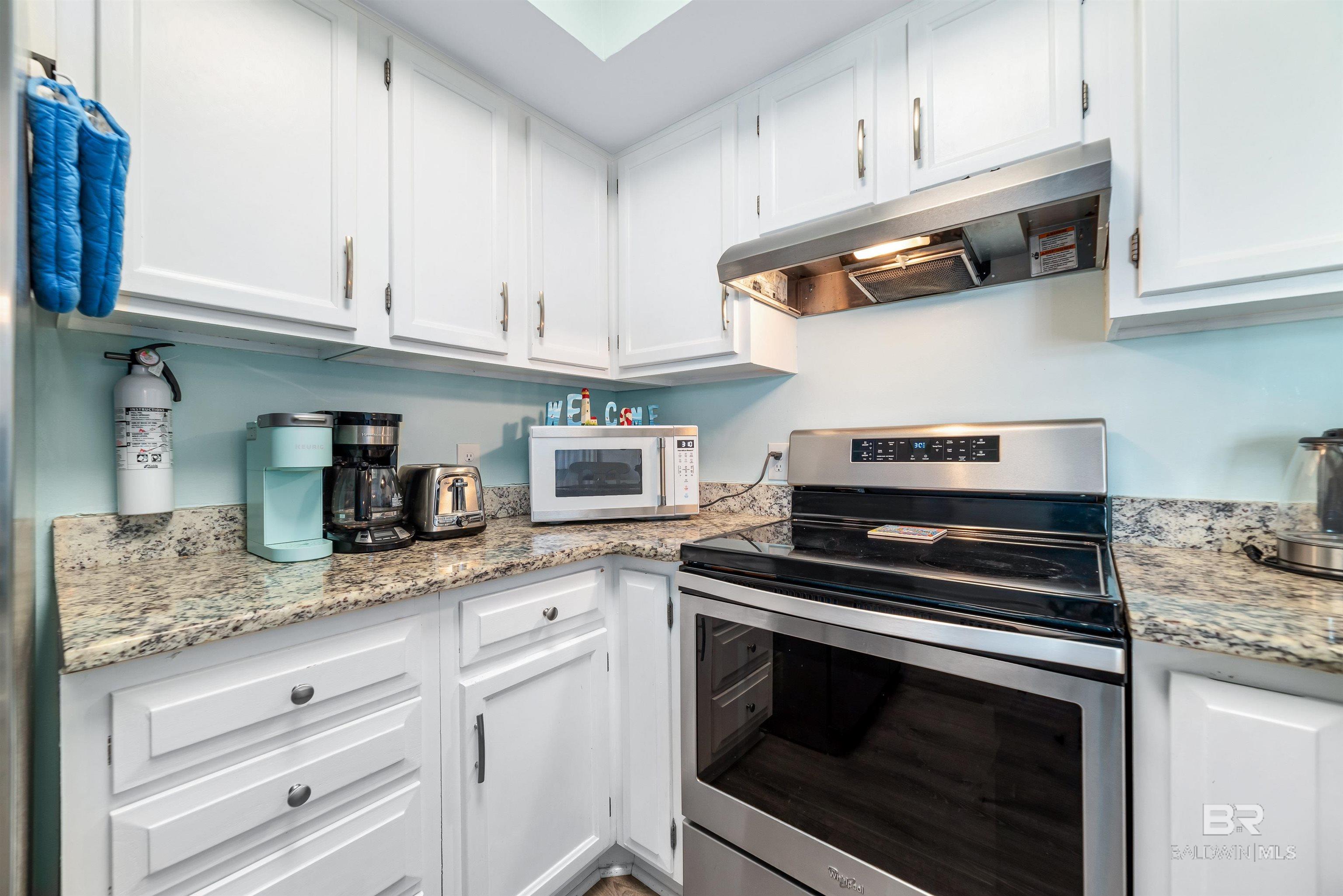 1041 W Lagoon Avenue UNIT 302, Gulf Shores, AL, 36542