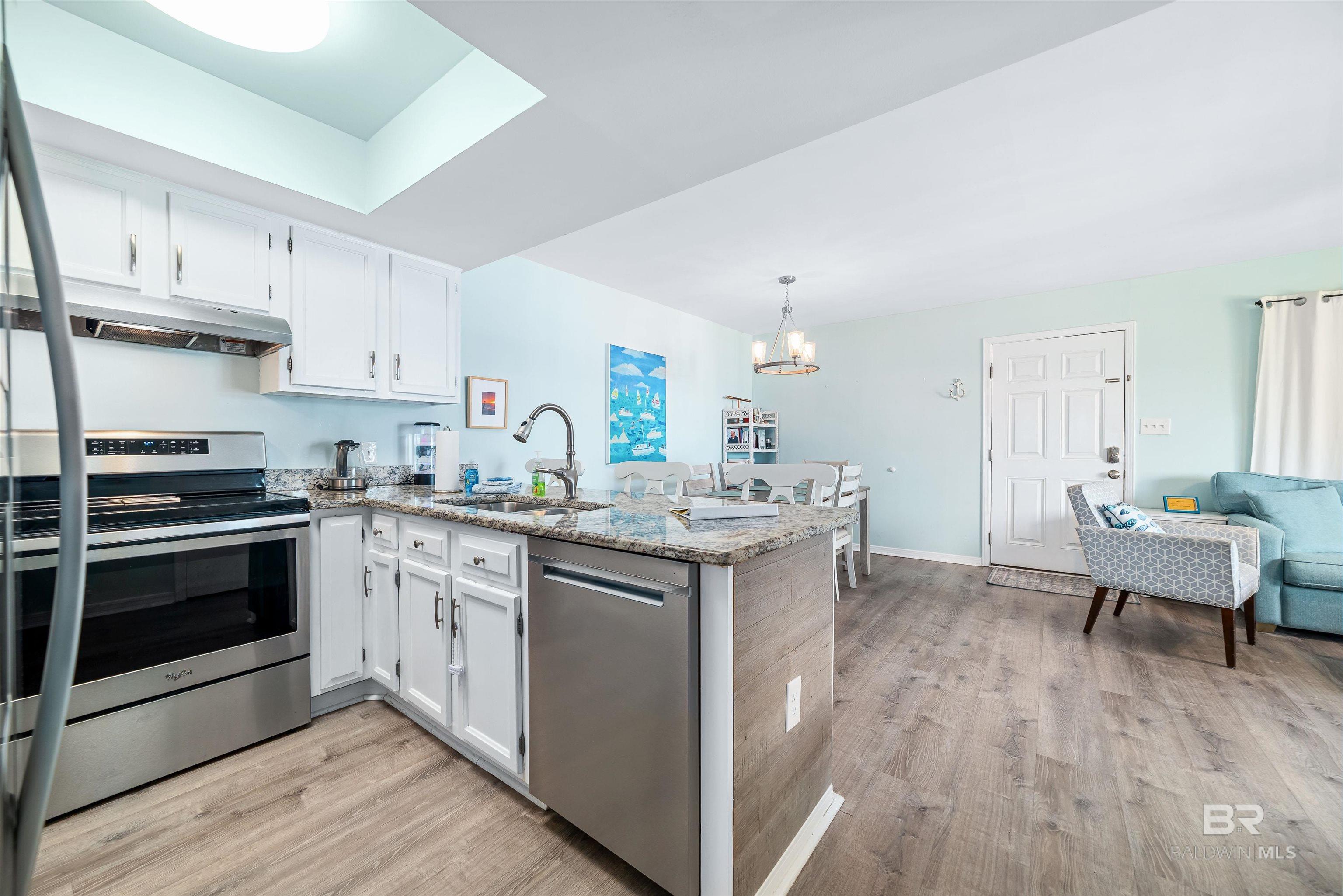 1041 W Lagoon Avenue UNIT 302, Gulf Shores, AL, 36542