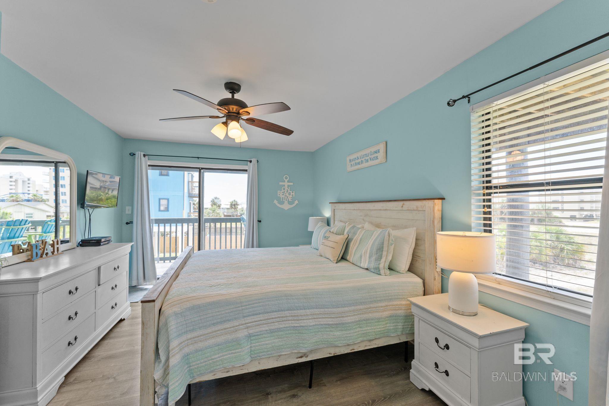 1041 W Lagoon Avenue UNIT 302, Gulf Shores, AL, 36542