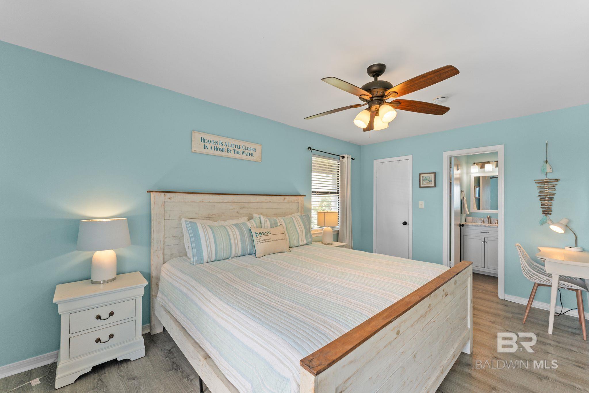 1041 W Lagoon Avenue UNIT 302, Gulf Shores, AL, 36542