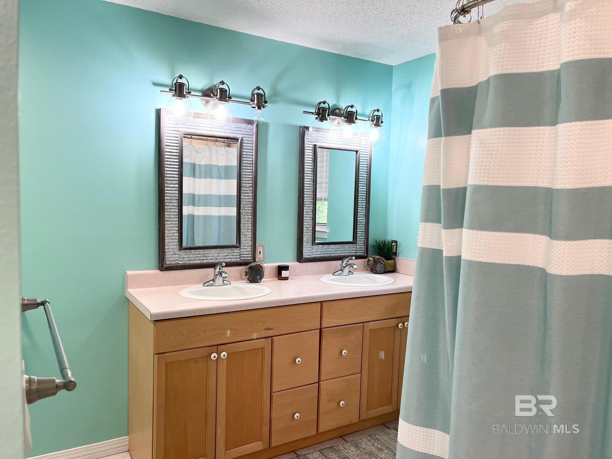 6991 Manskow Lane, Gulf Shores, AL, 36542