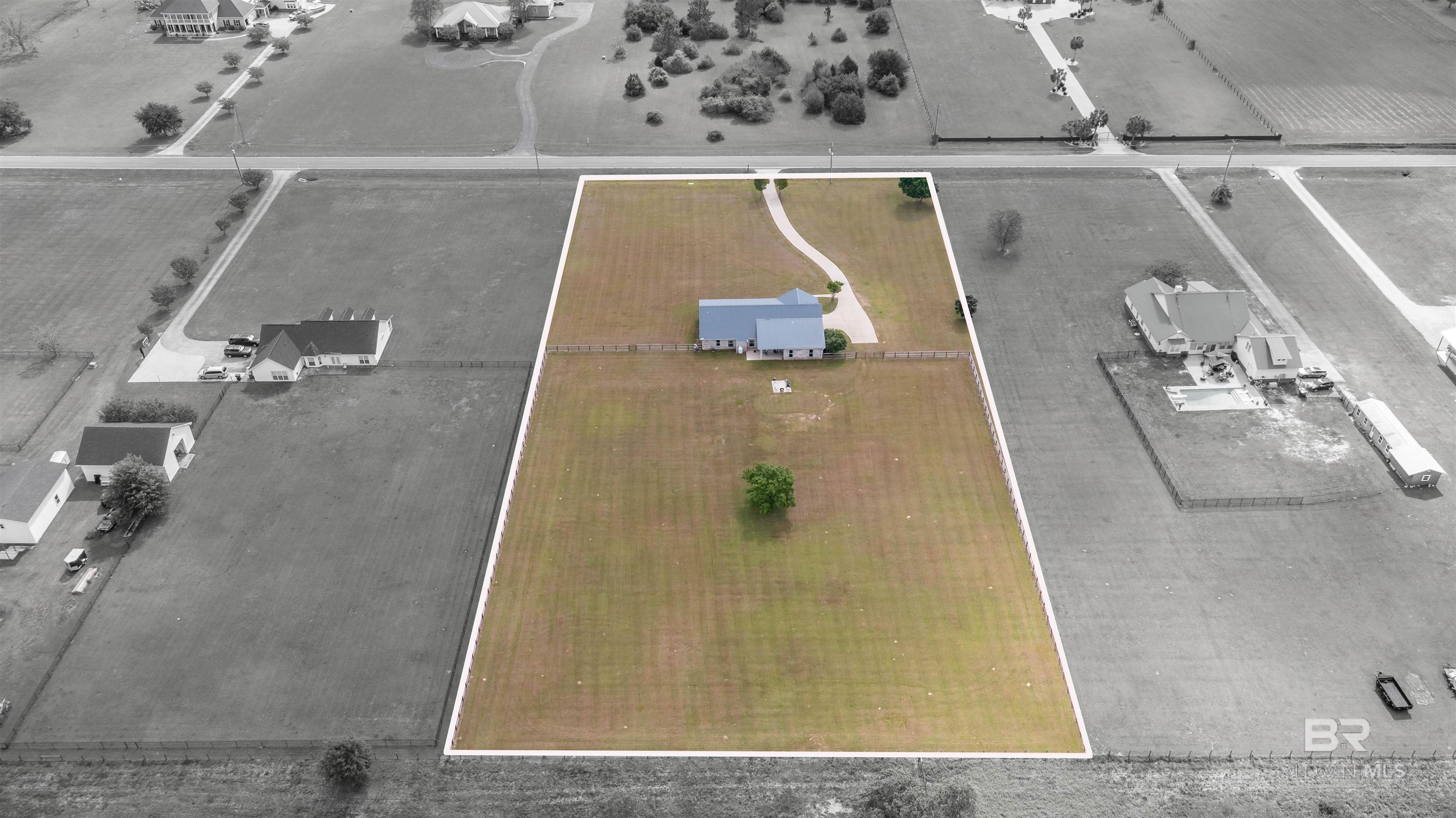 9855 Stucki Road, Elberta, AL, 36530-2766