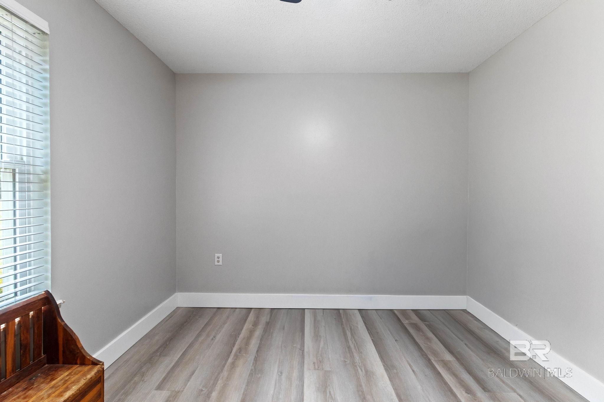 https://zimg.paragon.ice.com/ParagonImages/Property/PG/BCAR/395166/28/0/0/f0194d12195cef923ad8bf7cba001411/7/9826d04a114761b7b156f066d8ab8970/395166-dc187d1c-daae-4149-8112-0d69f1729cba.JPG