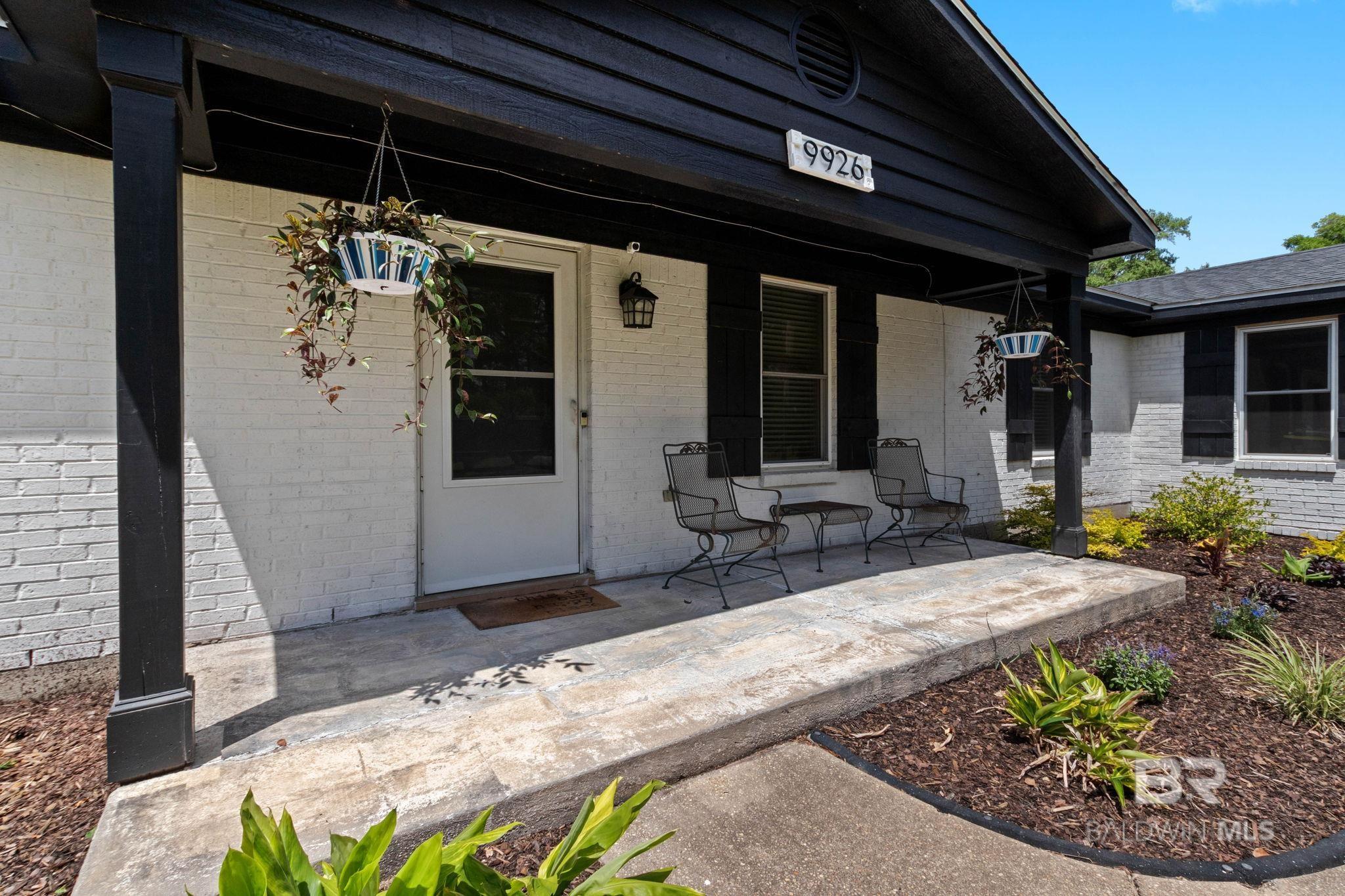 https://zimg.paragon.ice.com/ParagonImages/Property/PG/BCAR/395166/3/0/0/747eced797492c446d1b56588b08c626/7/9826d04a114761b7b156f066d8ab8970/395166-76aaf934-8552-4ca0-8ca2-029e94b34f14.JPG