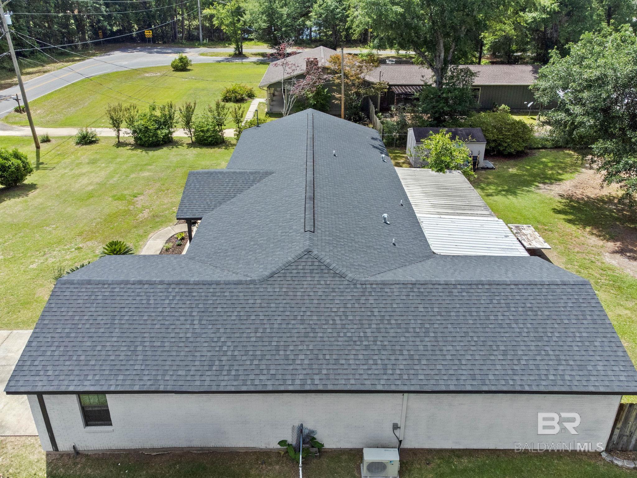 https://zimg.paragon.ice.com/ParagonImages/Property/PG/BCAR/395166/41/0/0/d9eec7c60655a5aa94966e53fdbadb74/7/9826d04a114761b7b156f066d8ab8970/395166-8c556ea4-e817-4056-b4b8-ff3597ed99c9.JPG