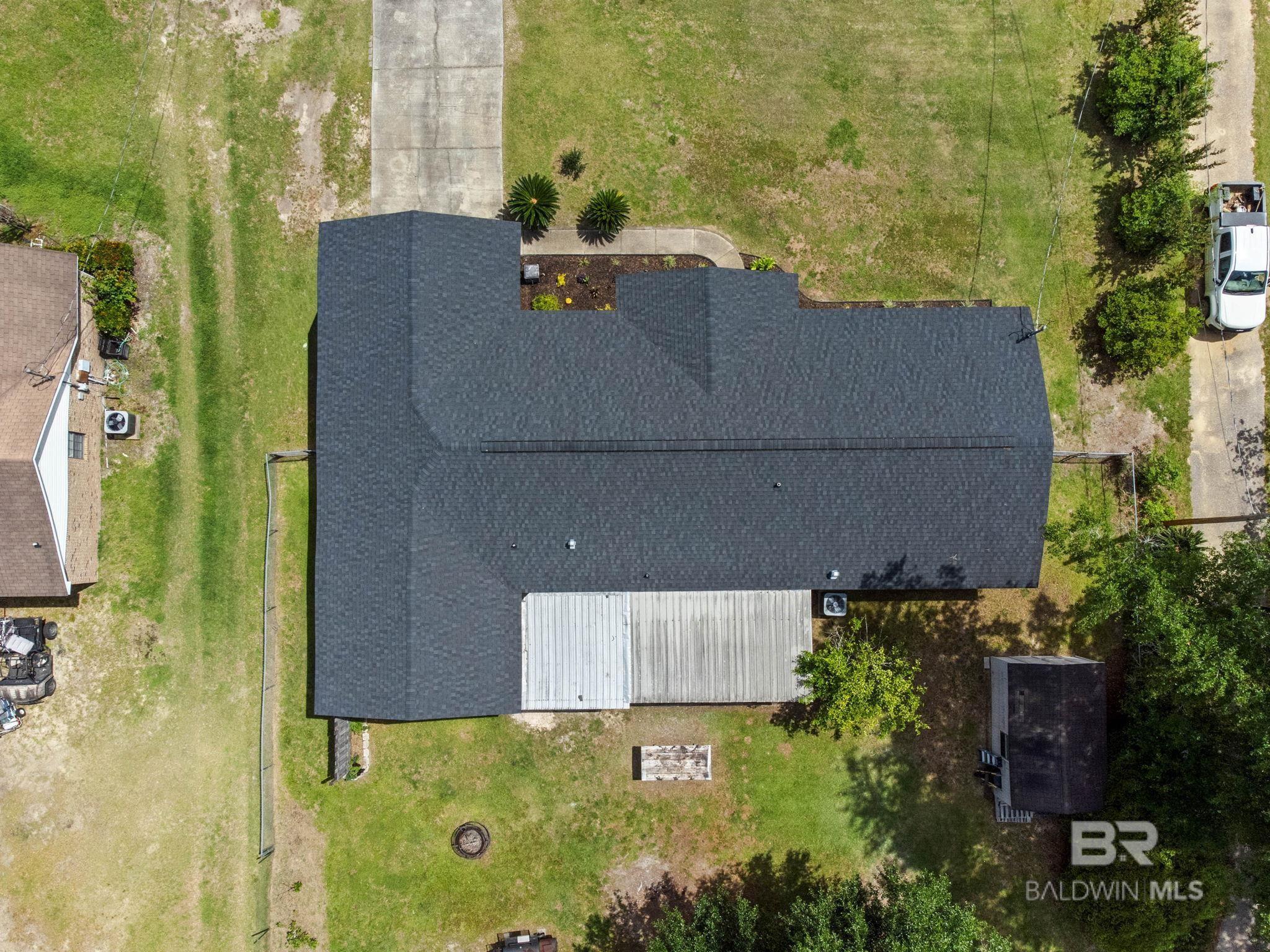 https://zimg.paragon.ice.com/ParagonImages/Property/PG/BCAR/395166/51/0/0/a650916a8c42f5d6c5fb4fb96ebe93ec/7/9826d04a114761b7b156f066d8ab8970/395166-eb18922e-886e-44f7-9785-24d4783b494c.JPG