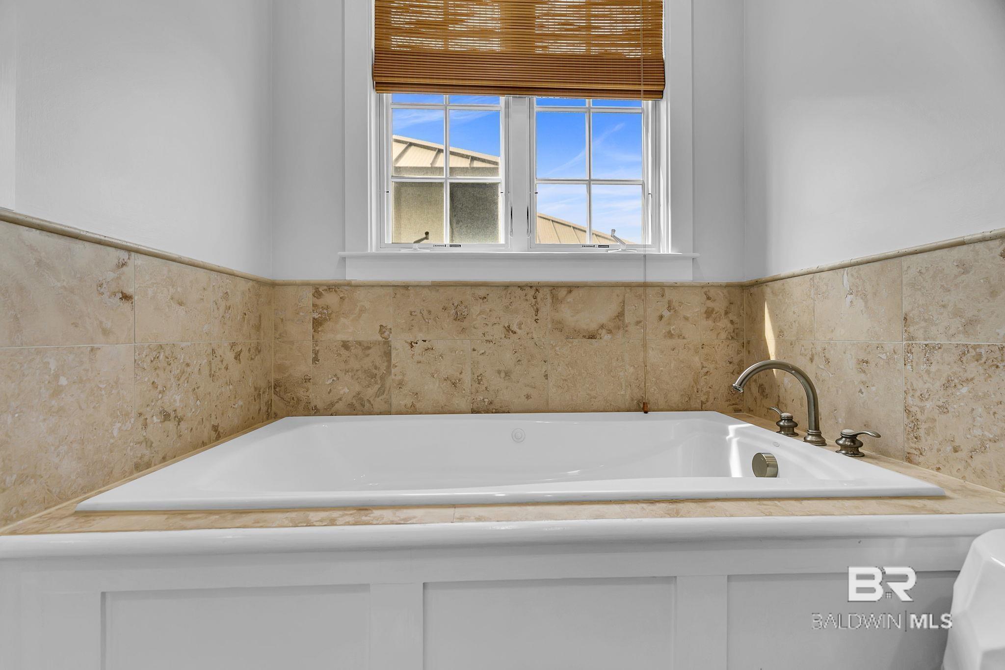 458 Beach Club Trail UNIT Cottage 4, Gulf Shores, AL, 36542