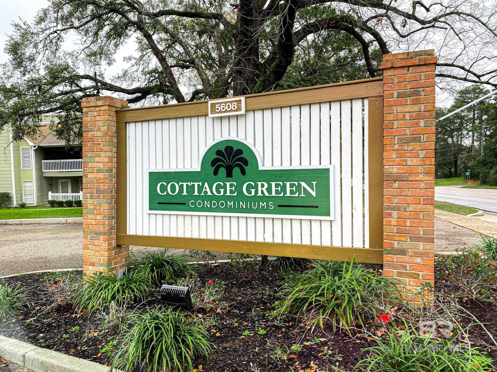 5608 Cottage Hill Drive UNIT 214, Mobile, AL, 36609-4253