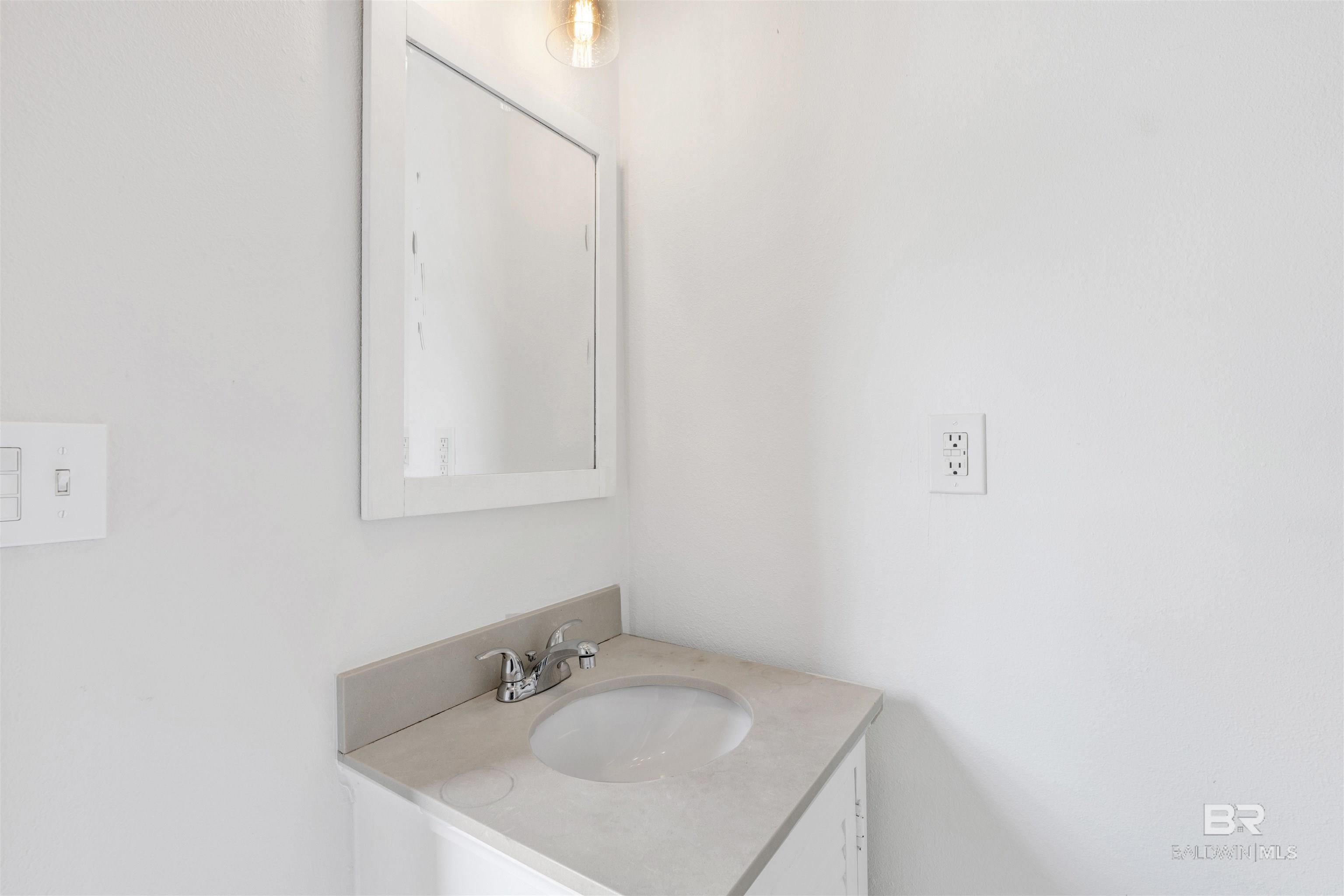 727 N Artillery Range, Spanish Fort, AL, 36527