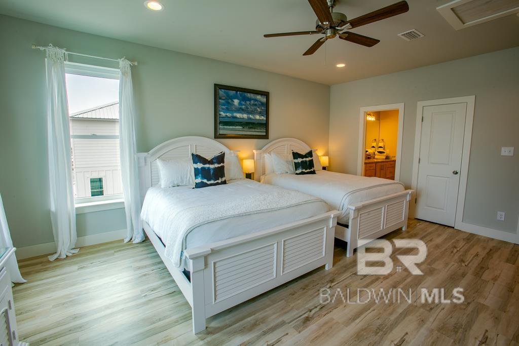 588 E Beach Boulevard UNIT D, Gulf Shores, AL, 36561