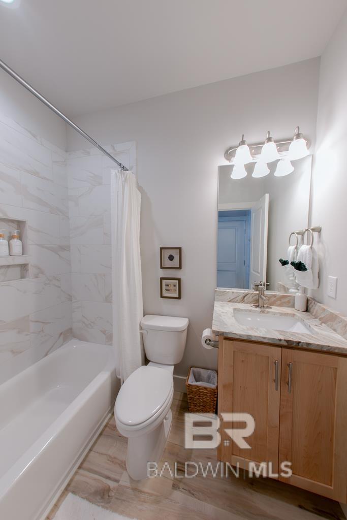 588 E Beach Boulevard UNIT D, Gulf Shores, AL, 36561