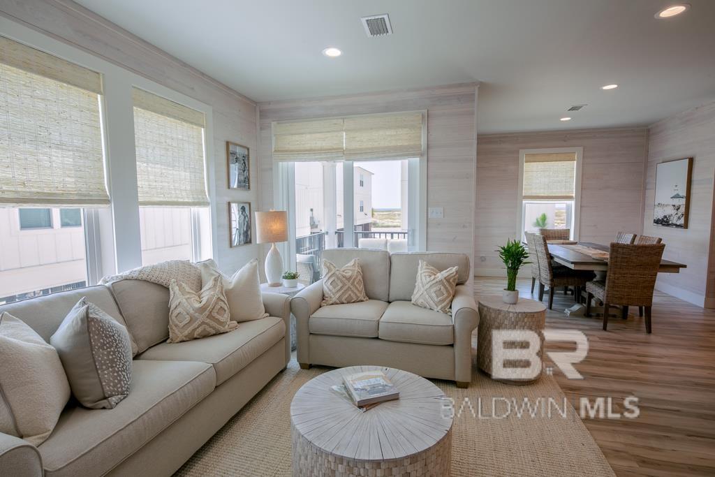 588 E Beach Boulevard UNIT D, Gulf Shores, AL, 36561