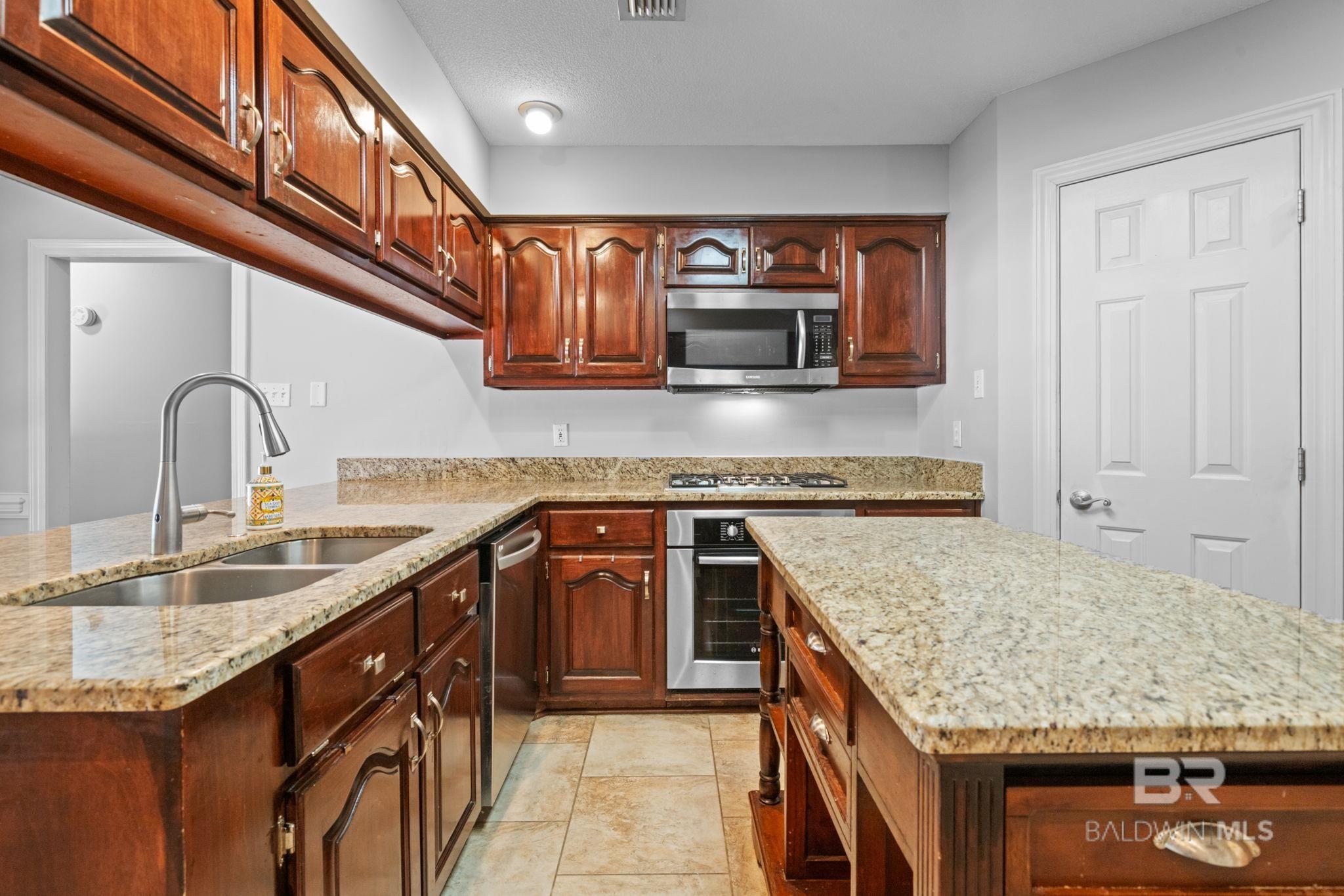 8500 Vintage Woods Drive, Mobile, AL, 36619