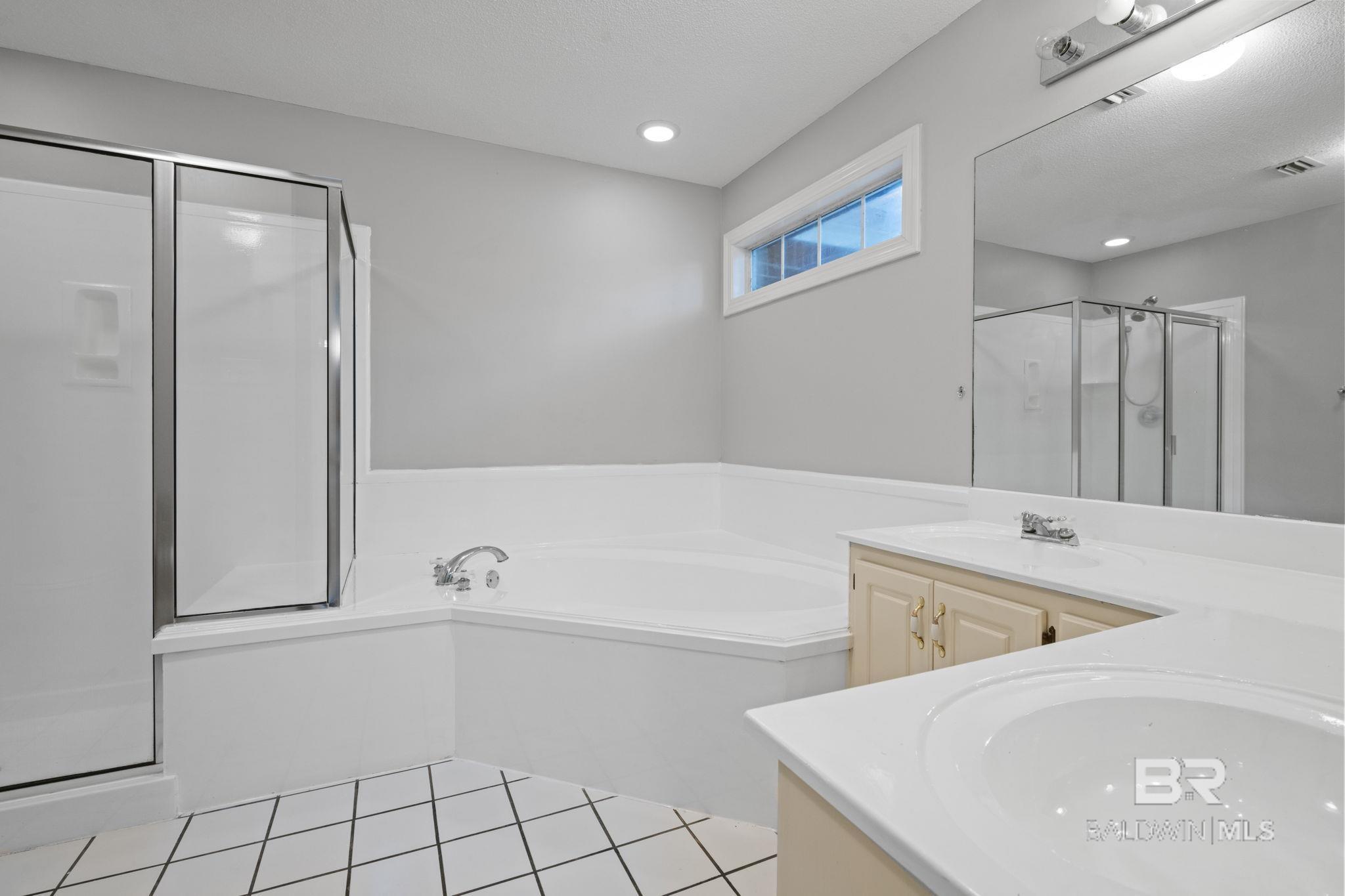 8500 Vintage Woods Drive, Mobile, AL, 36619