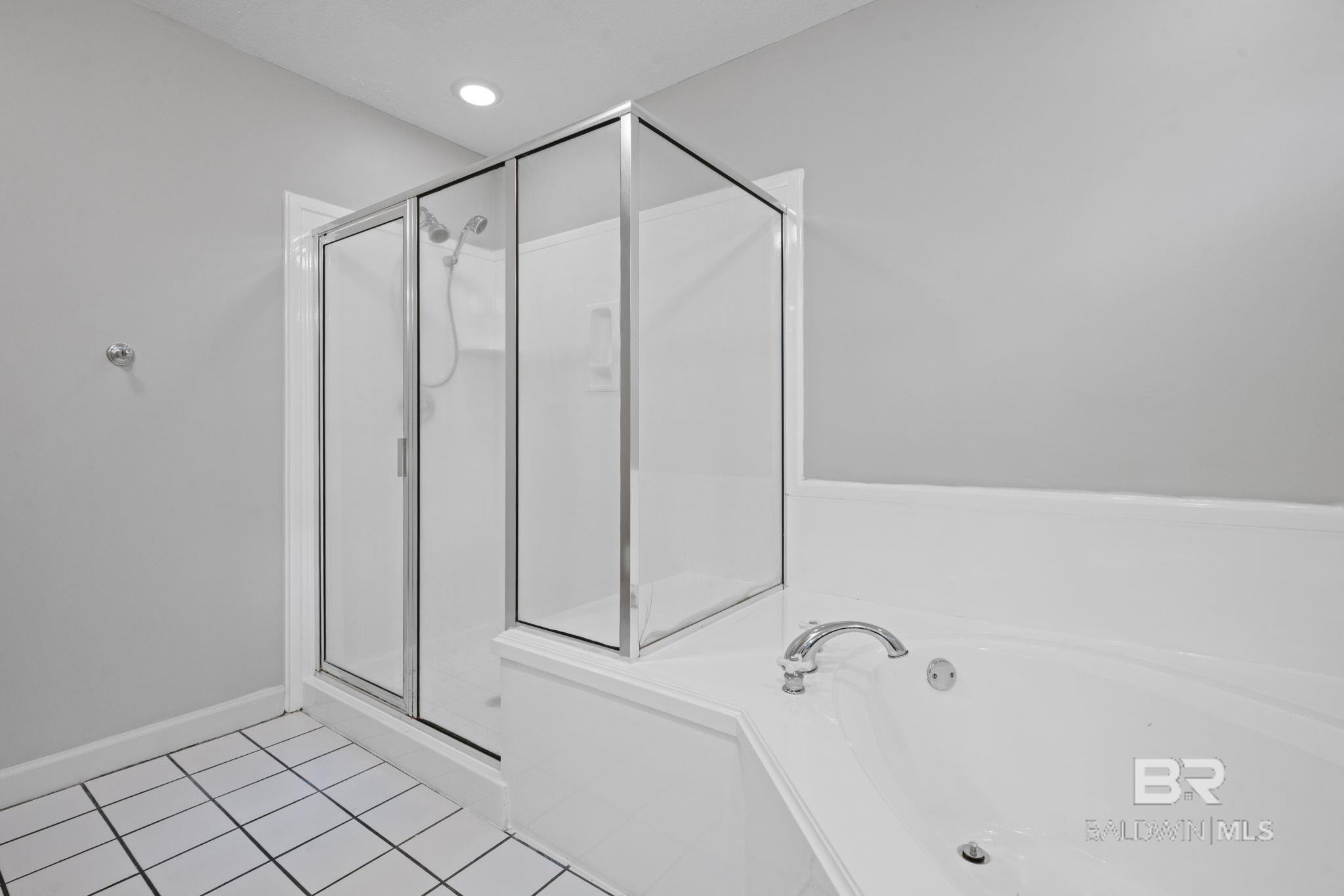 8500 Vintage Woods Drive, Mobile, AL, 36619