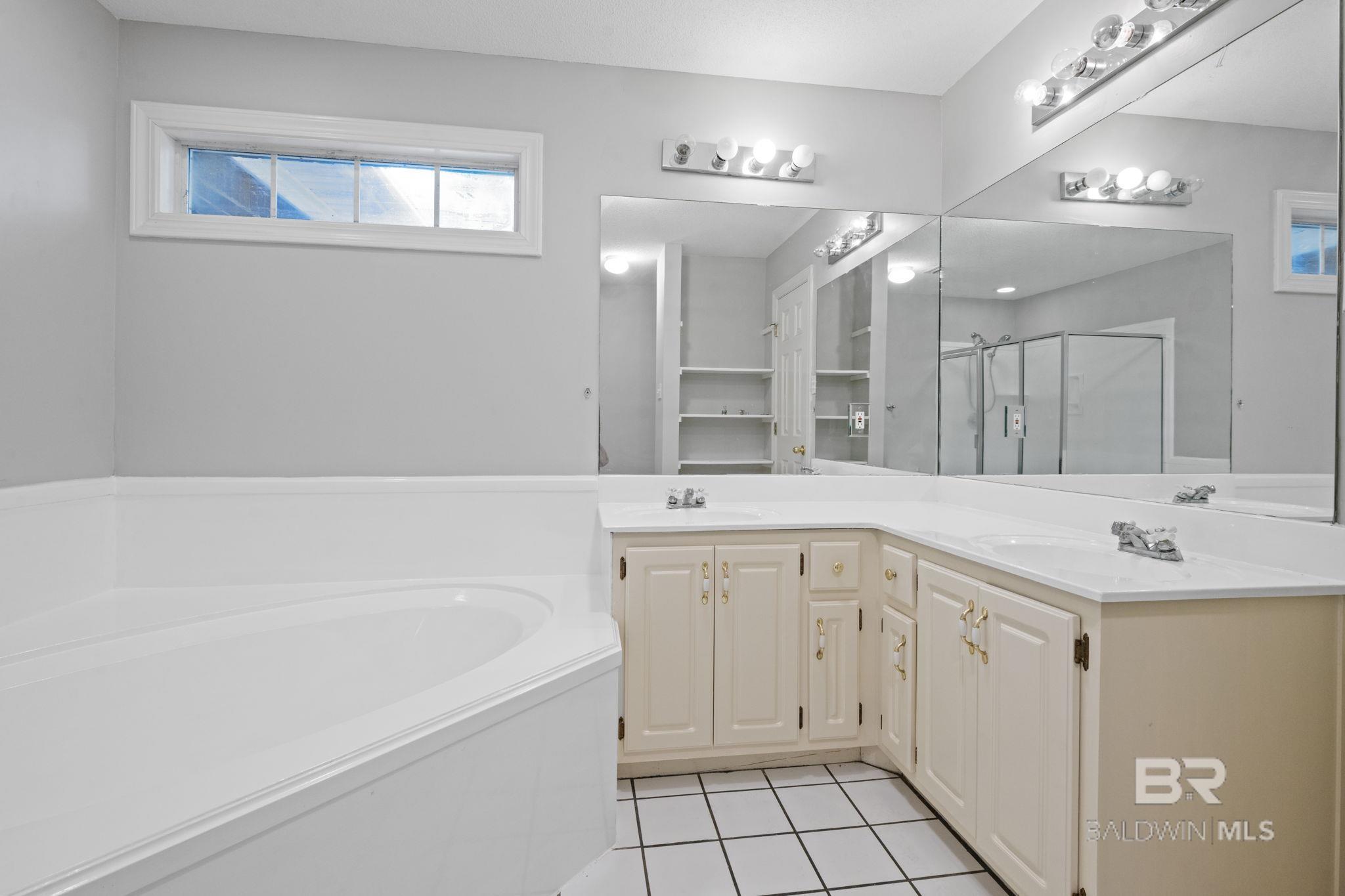 8500 Vintage Woods Drive, Mobile, AL, 36619