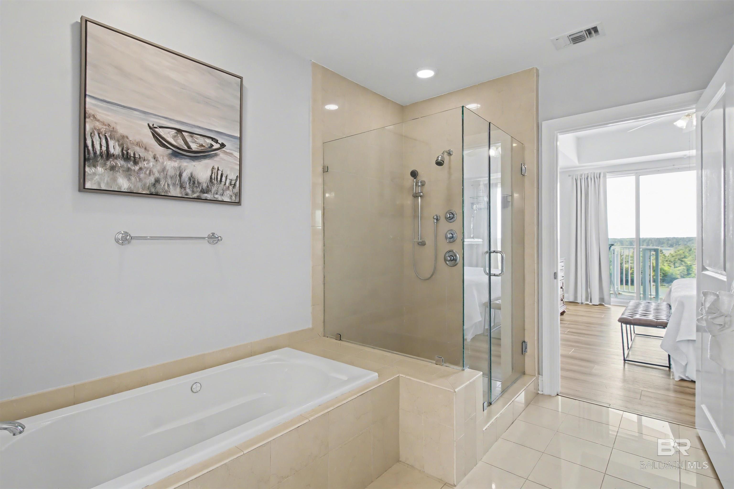 4851 Wharf Parkway UNIT 724, Orange Beach, AL, 36561