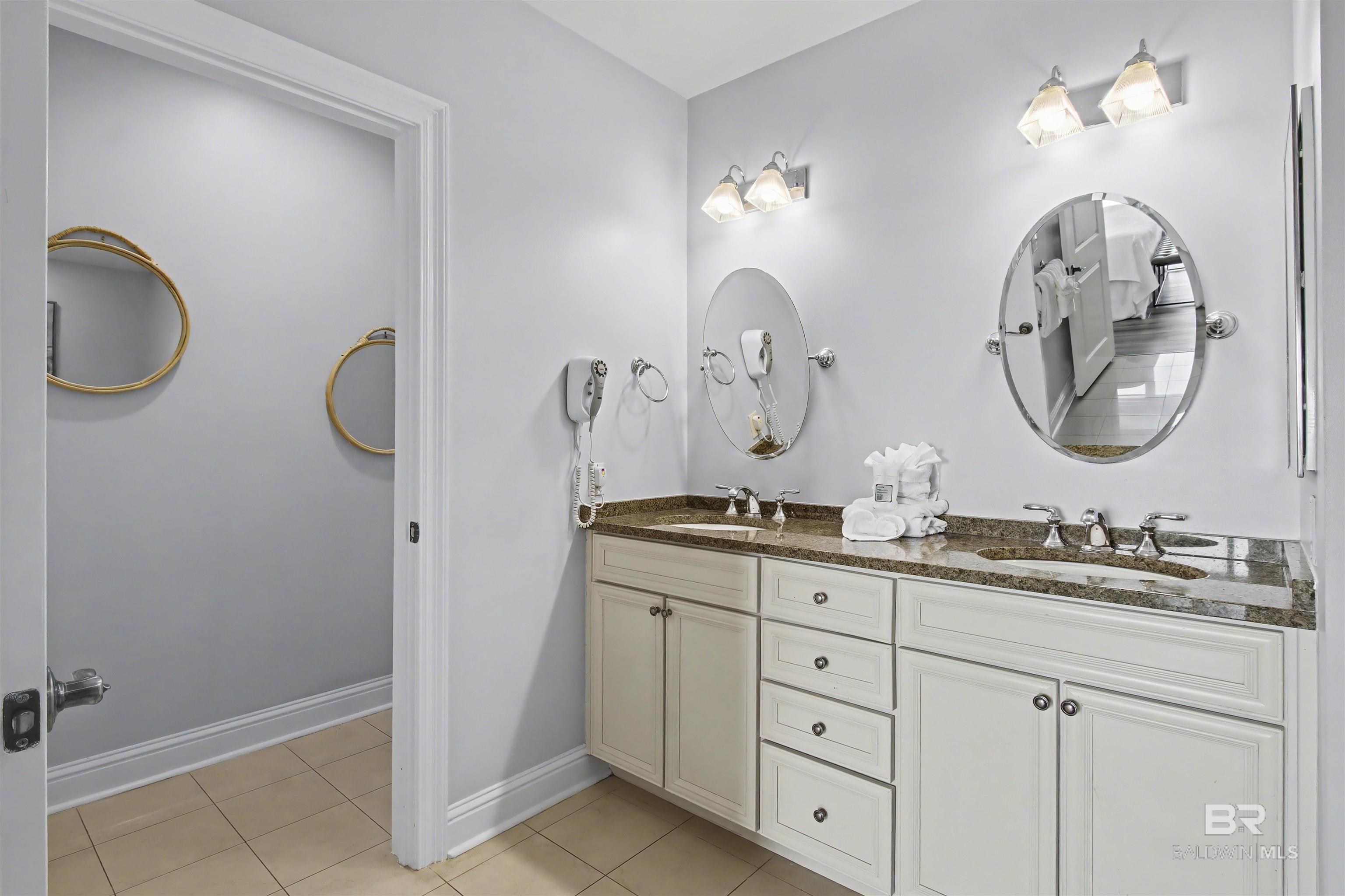 4851 Wharf Parkway UNIT 724, Orange Beach, AL, 36561