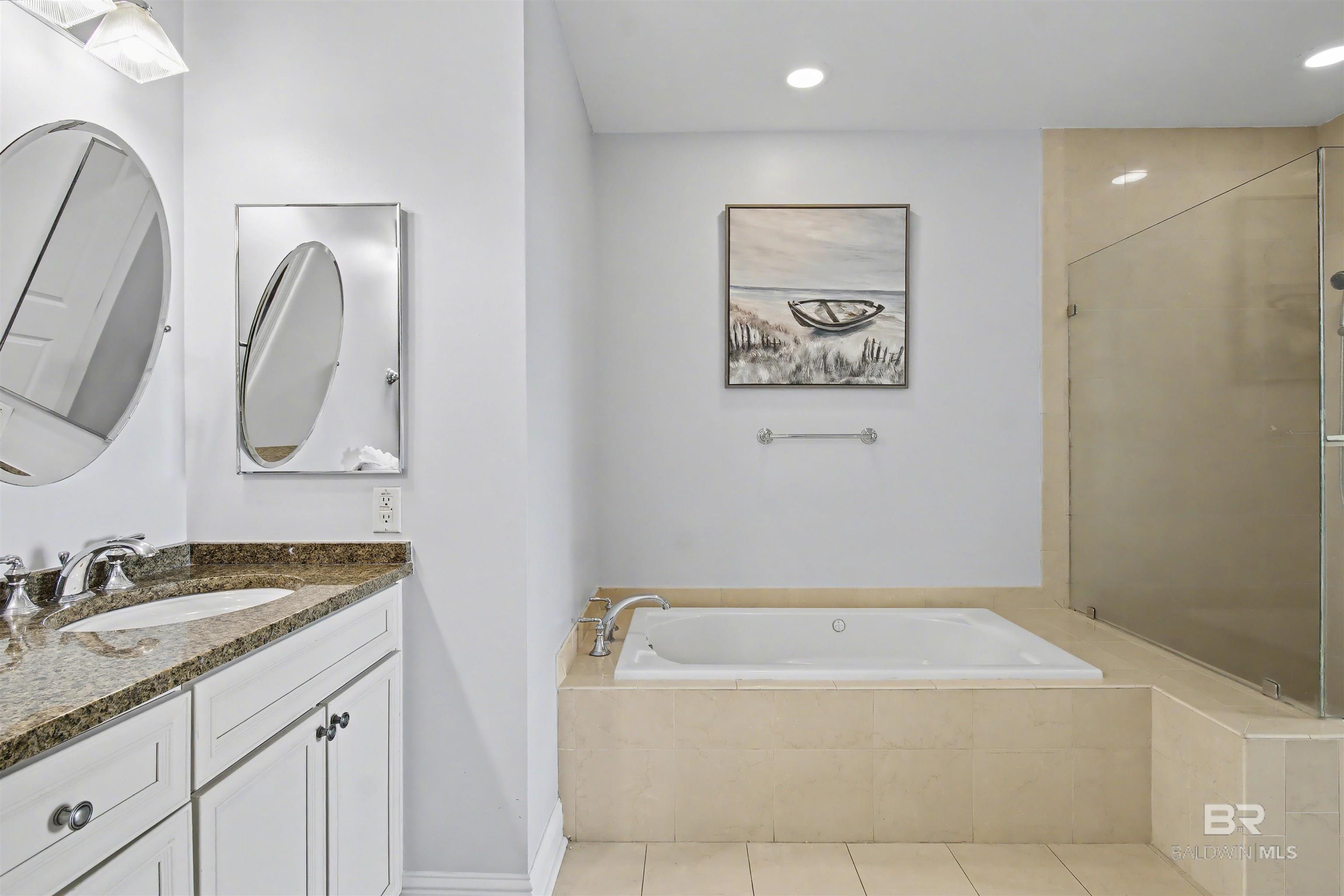 4851 Wharf Parkway UNIT 724, Orange Beach, AL, 36561