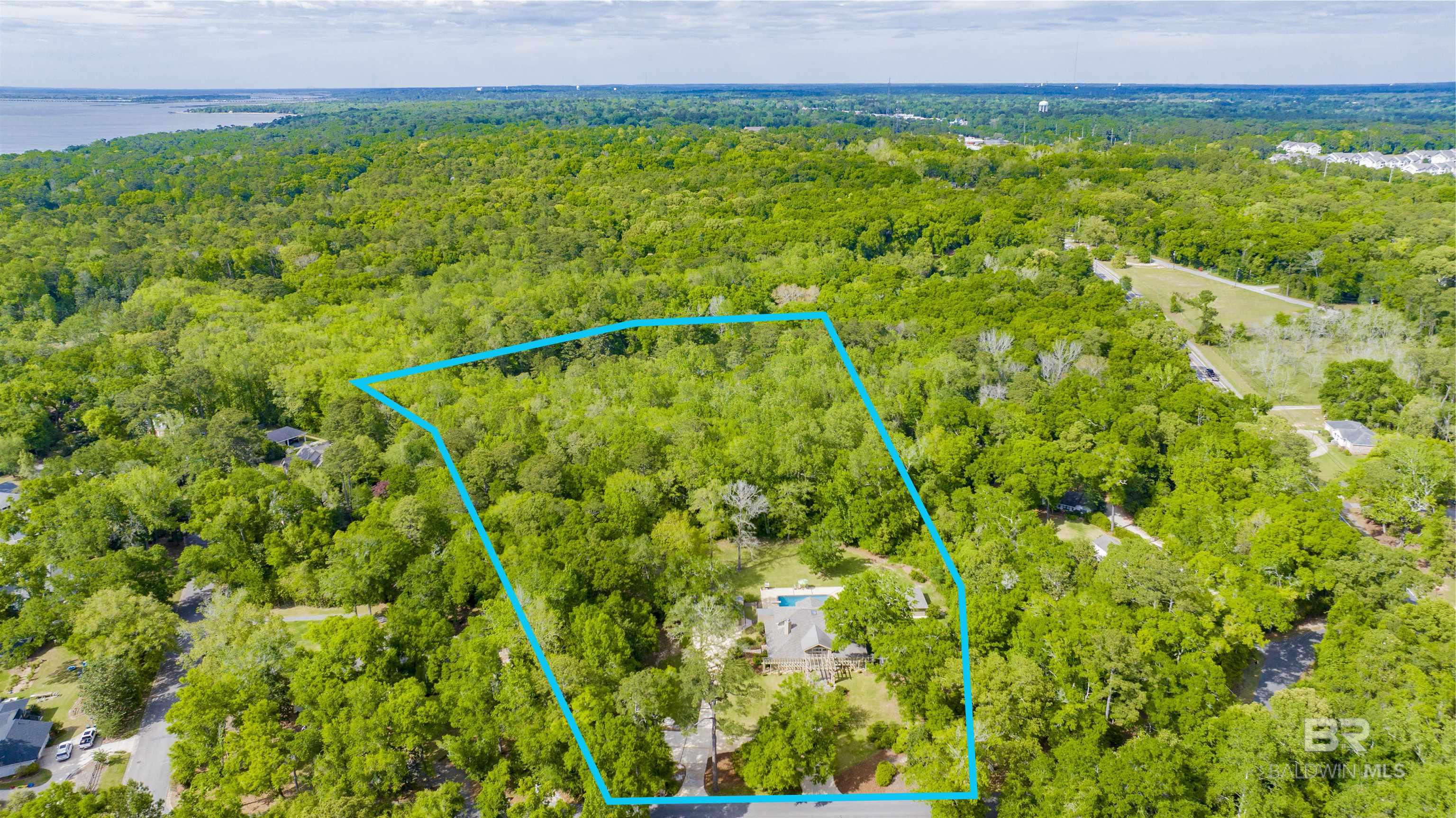 6801 N Winding Brook Drive, Daphne, AL, 36526