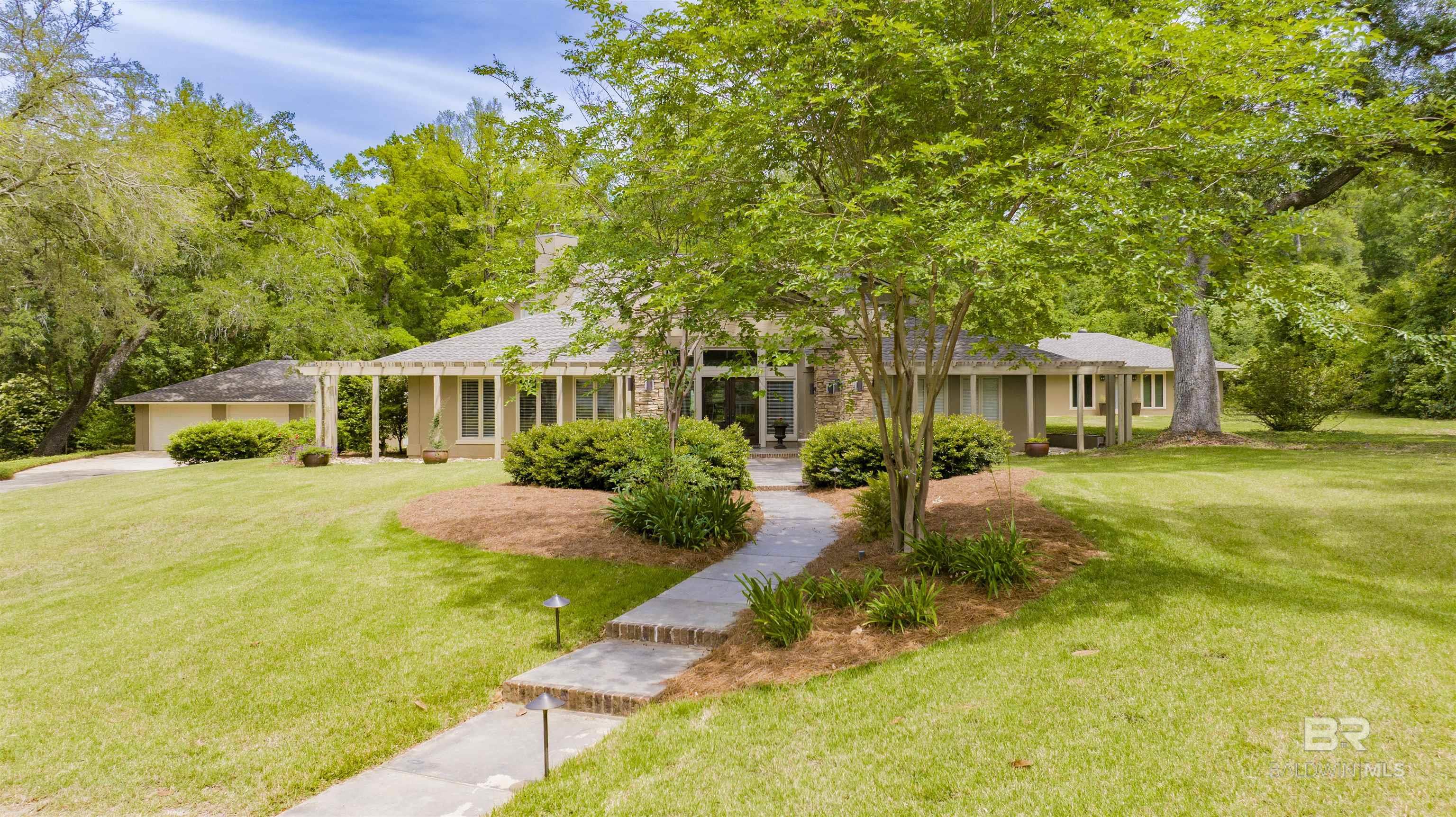 6801 N Winding Brook Drive, Daphne, AL, 36526