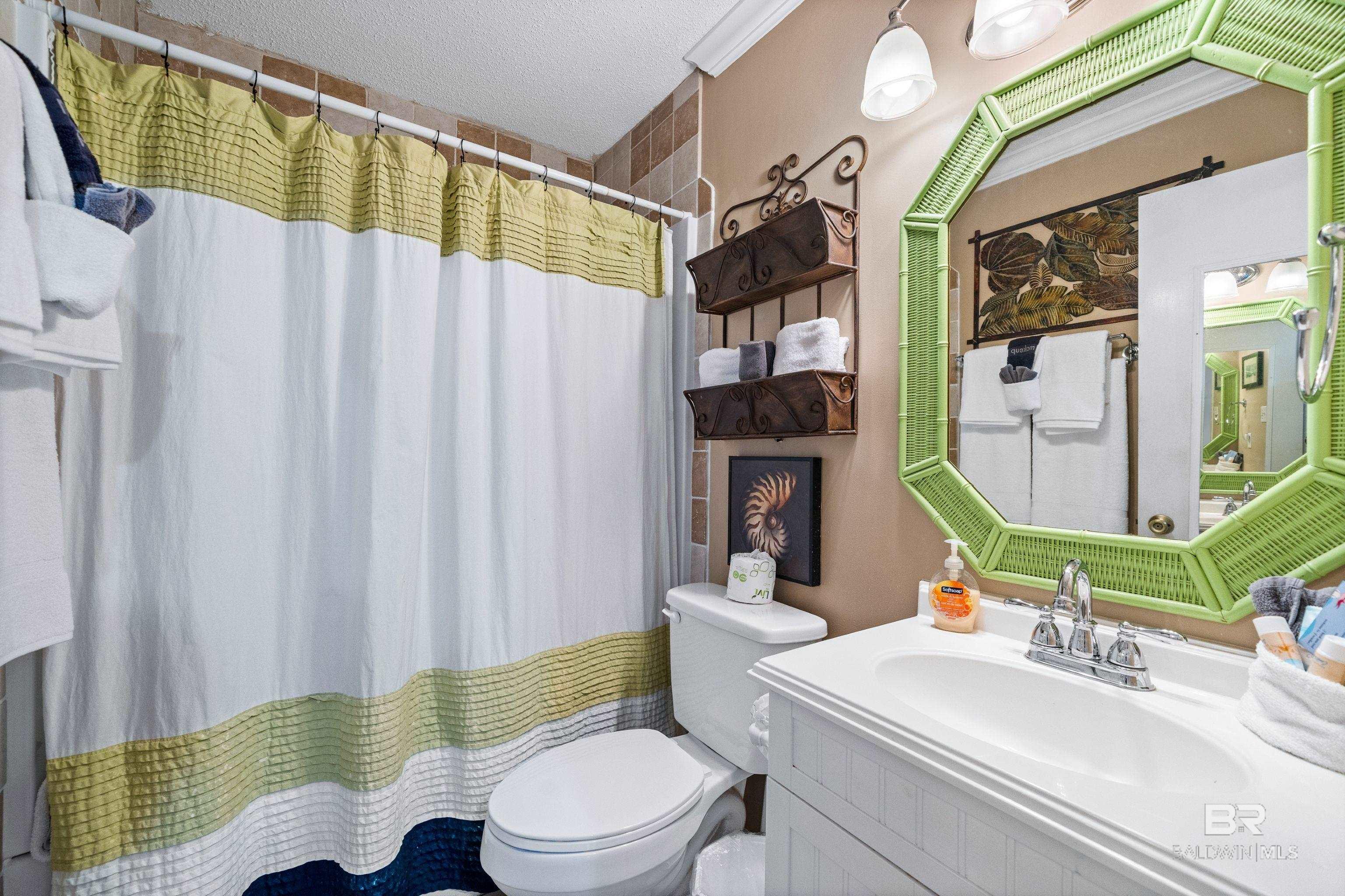 1125 W Beach Boulevard UNIT 404, Gulf Shores, AL, 36542-0000