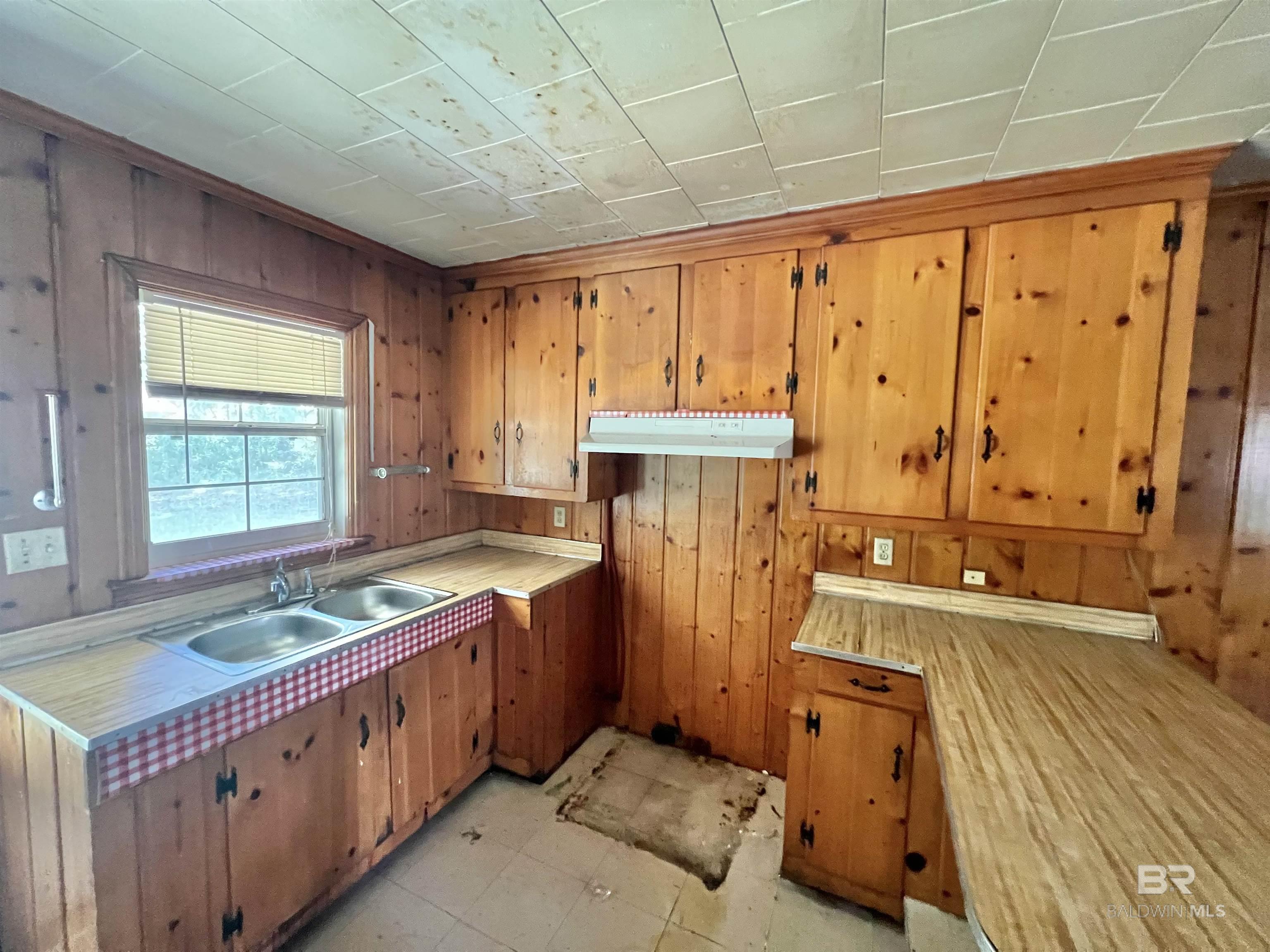 169 E Ashley Street, Atmore, AL, 36502