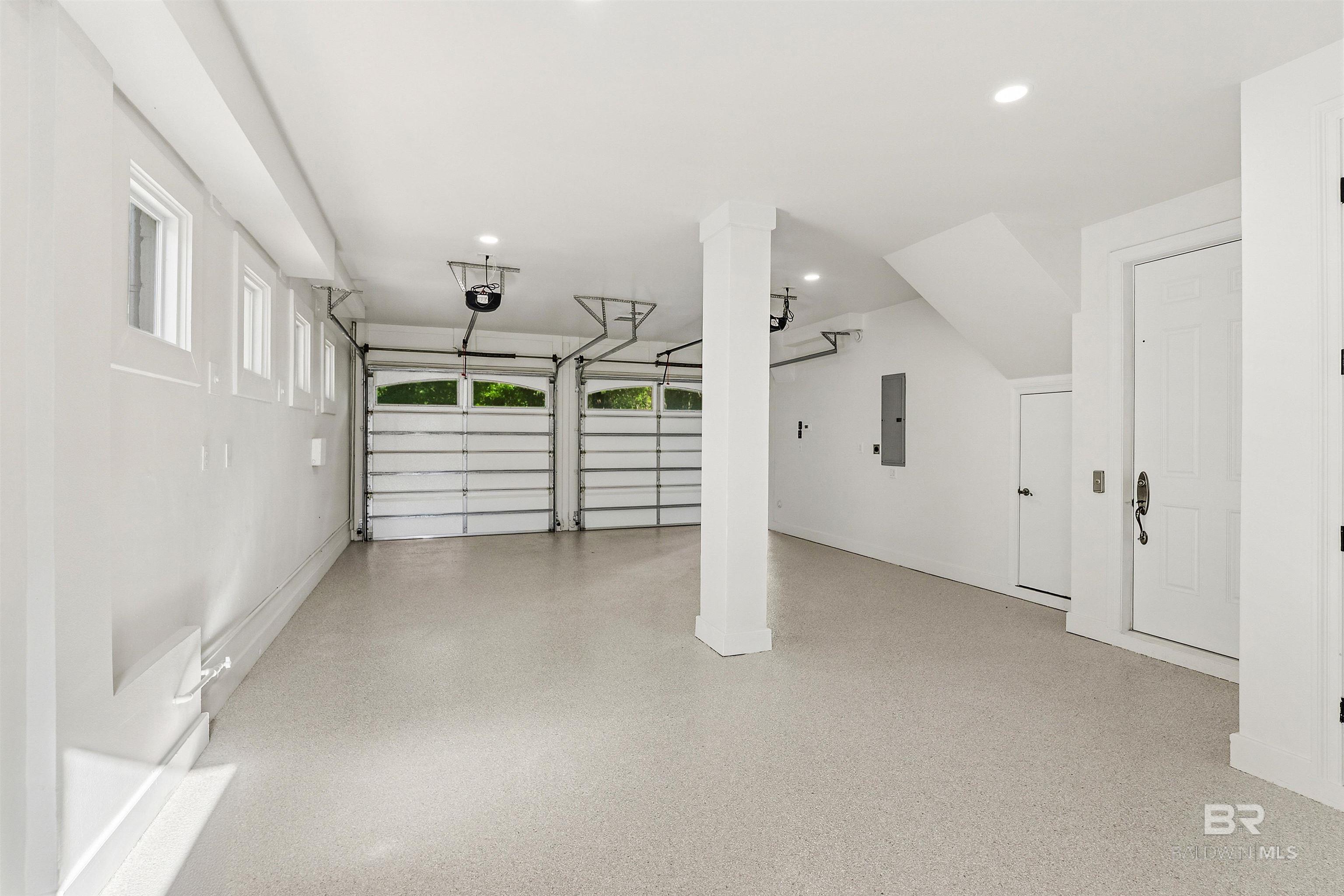 https://zimg.paragon.ice.com/ParagonImages/Property/PG/BCAR/395297/19/0/0/dcfbadca7c68f299ec91a551199e1e45/7/bb5ff257dca194e4a8b83f738066278c/395297-6960bb7e-febd-4c0f-9168-dc11194efa24.JPG