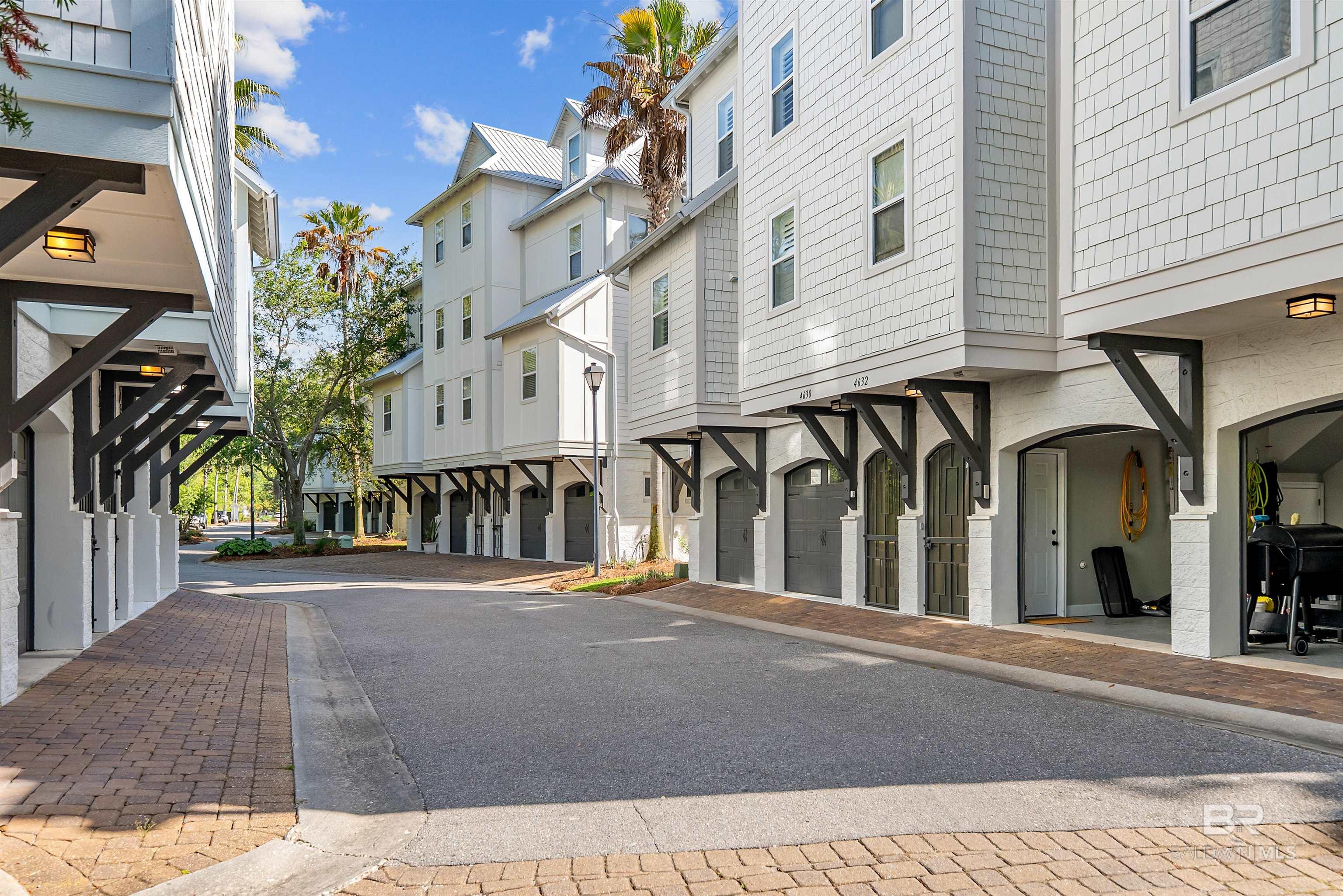 https://zimg.paragon.ice.com/ParagonImages/Property/PG/BCAR/395297/5/0/0/9a489521ba6cada1f6788361919c567a/7/bb5ff257dca194e4a8b83f738066278c/395297-6a59ba59-7988-4ee1-8148-cf5f46401789.JPG