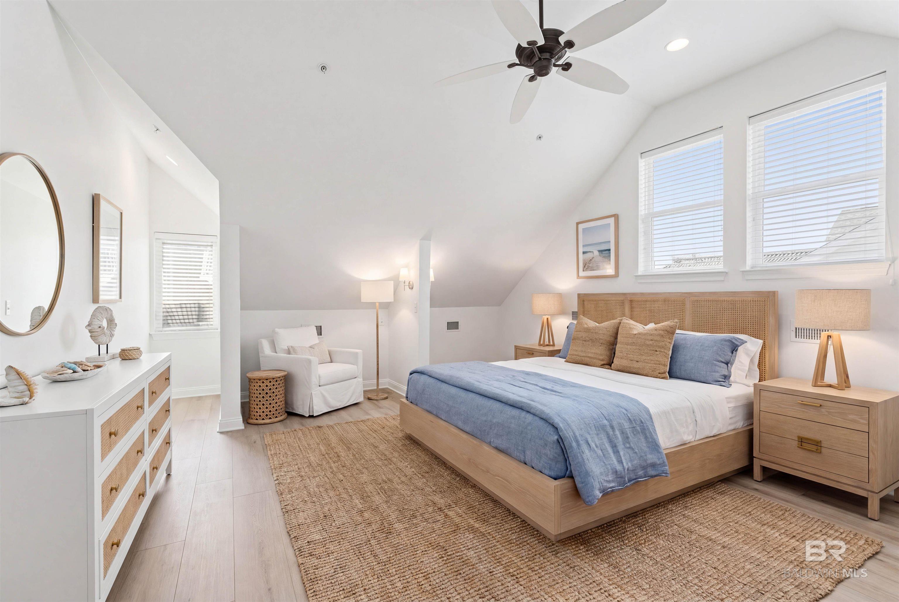 https://zimg.paragon.ice.com/ParagonImages/Property/PG/BCAR/395297/61/0/0/9e1731cb4f6e9505507fb35e548b73b1/7/bb5ff257dca194e4a8b83f738066278c/395297-c49f7c24-d30d-4c1f-8af8-e43dec48d860.JPG