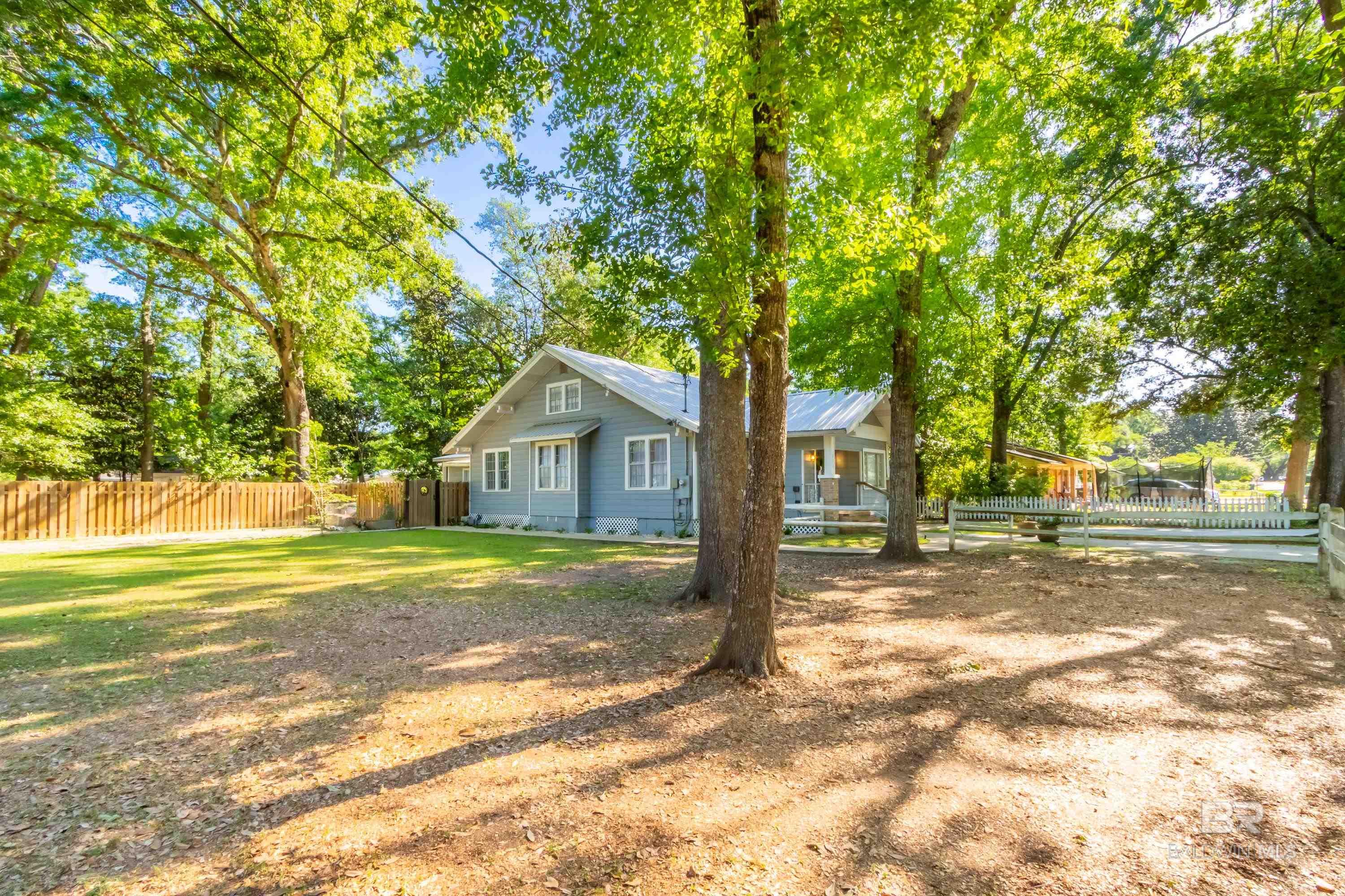 220 W Spruce Avenue, Foley, AL, 36535