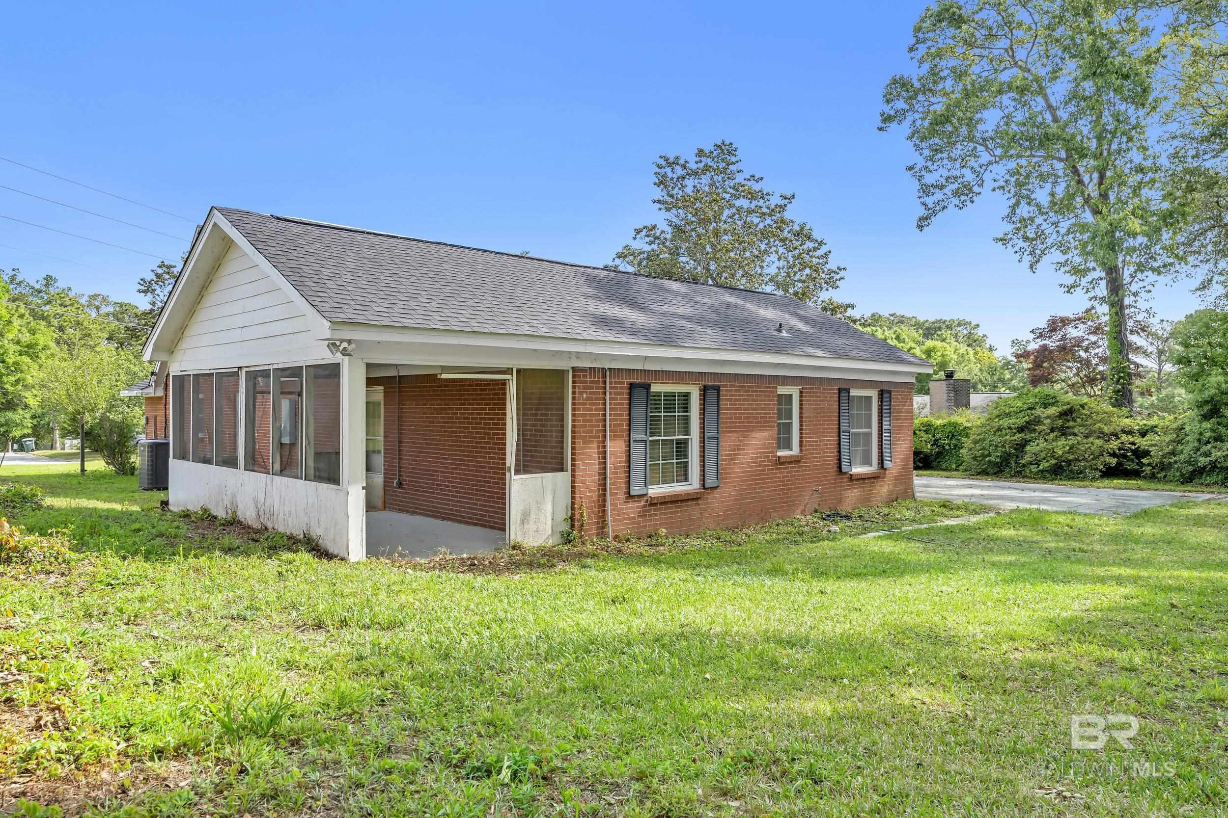 160 Country Club Drive, Daphne, AL, 36526