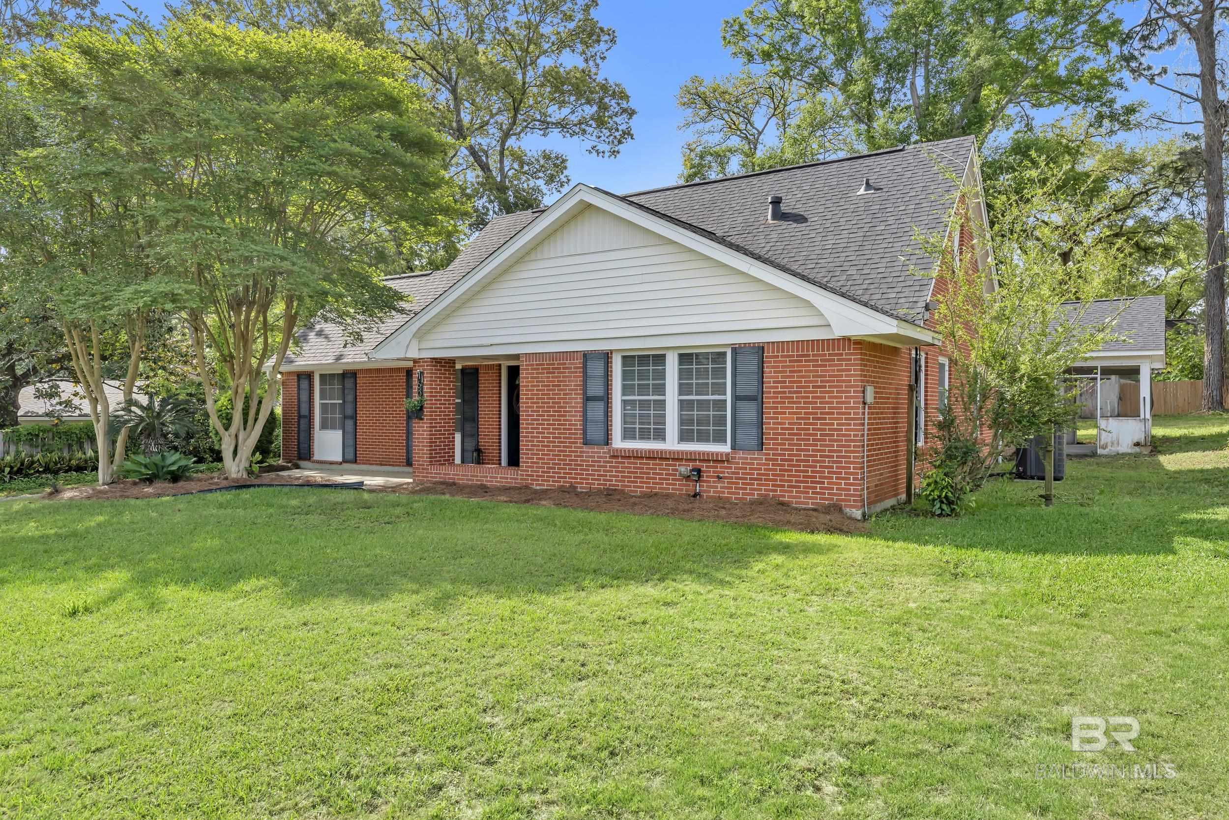 160 Country Club Drive, Daphne, AL, 36526