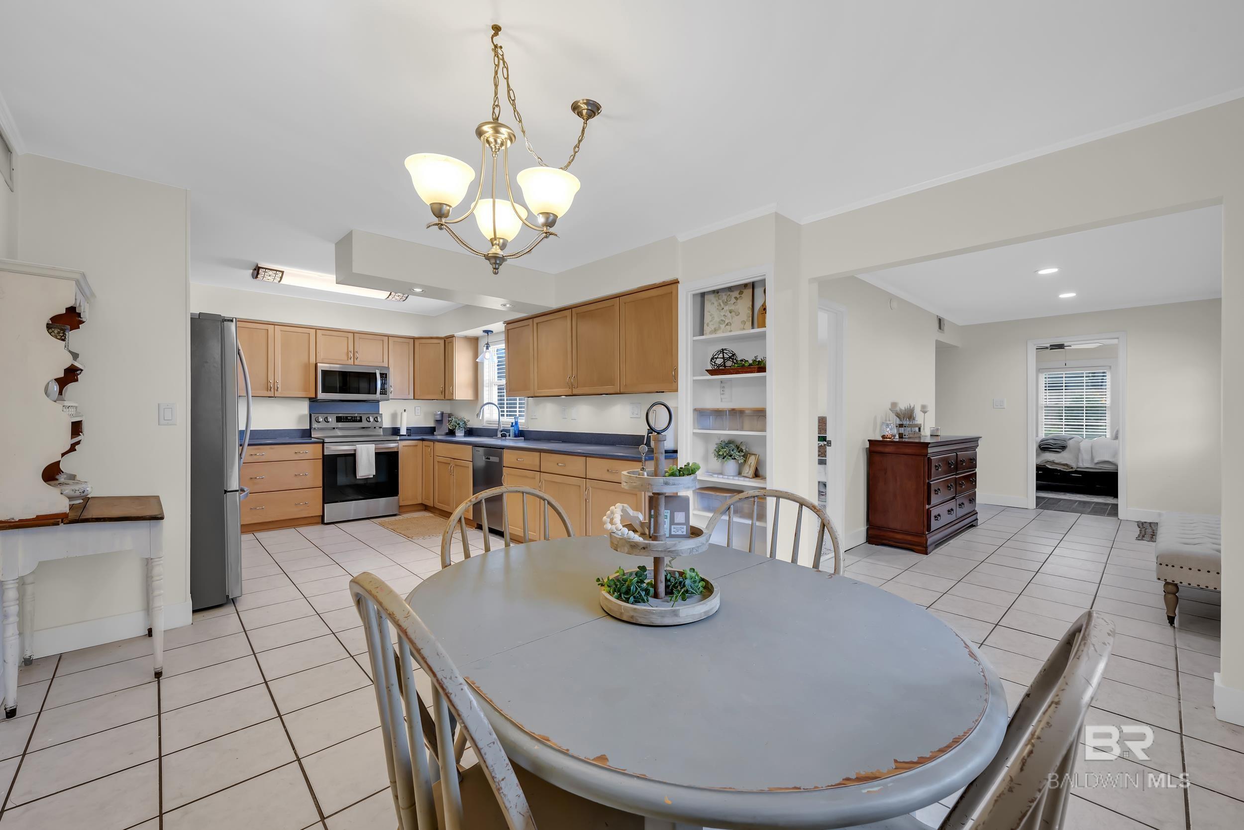 160 Country Club Drive, Daphne, AL, 36526