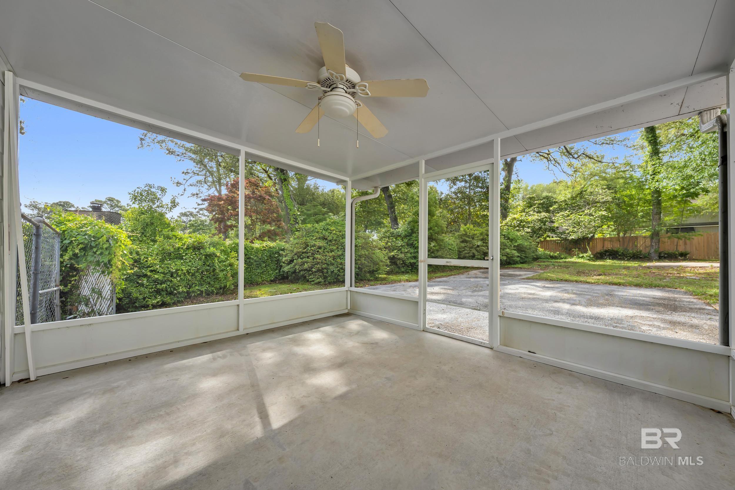 160 Country Club Drive, Daphne, AL, 36526