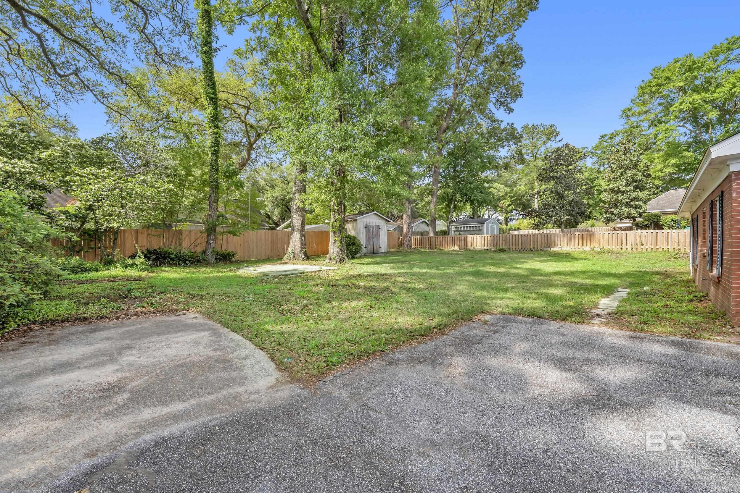 160 Country Club Drive, Daphne, AL, 36526