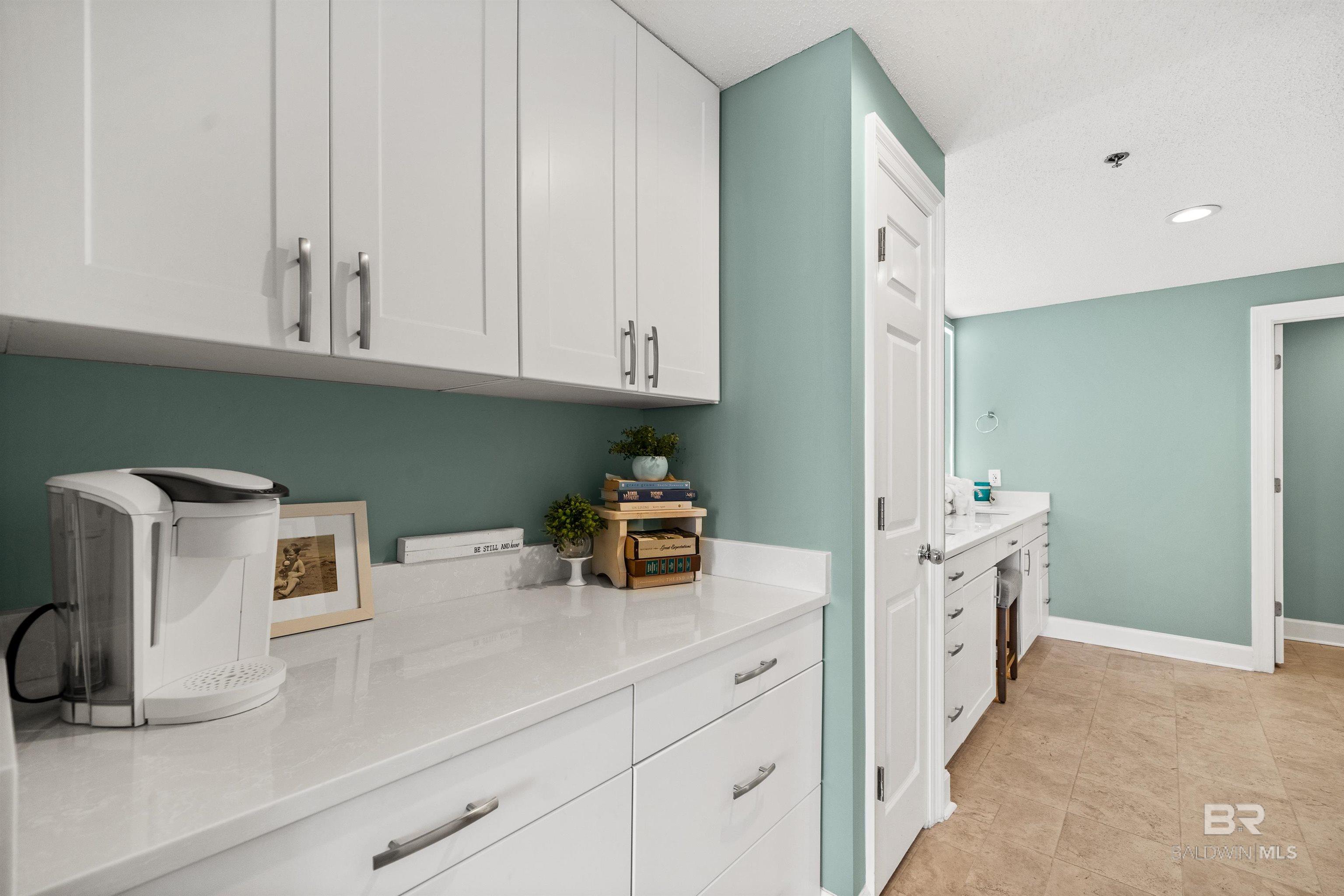 375 Beach Club Trail UNIT A1705, Gulf Shores, AL, 36542