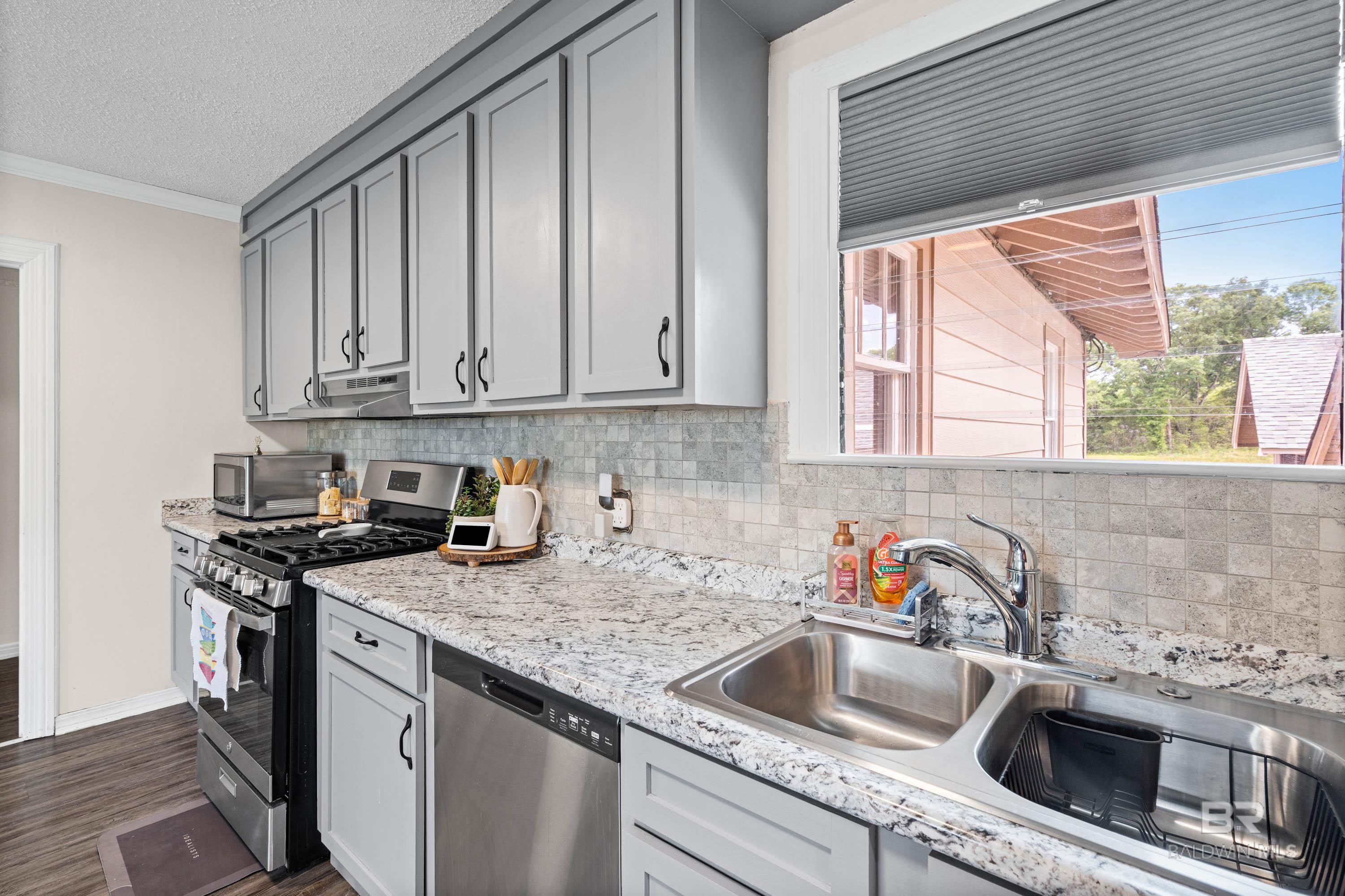 3601 Lott Road, Eight Mile, AL, 36613