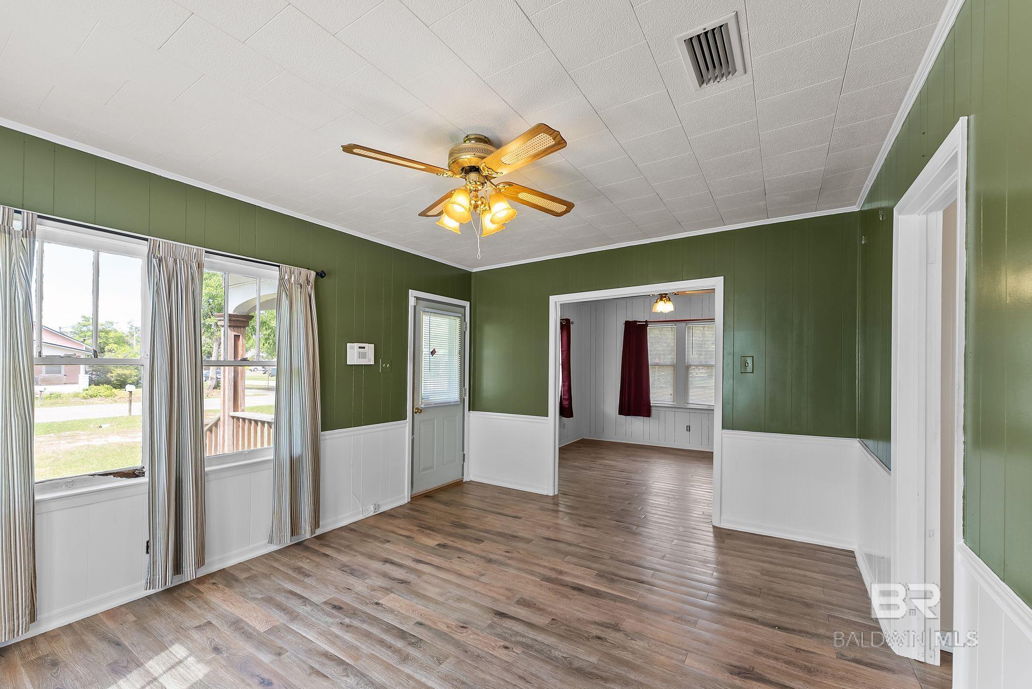 301 W Orange Avenue, Foley, AL, 36535