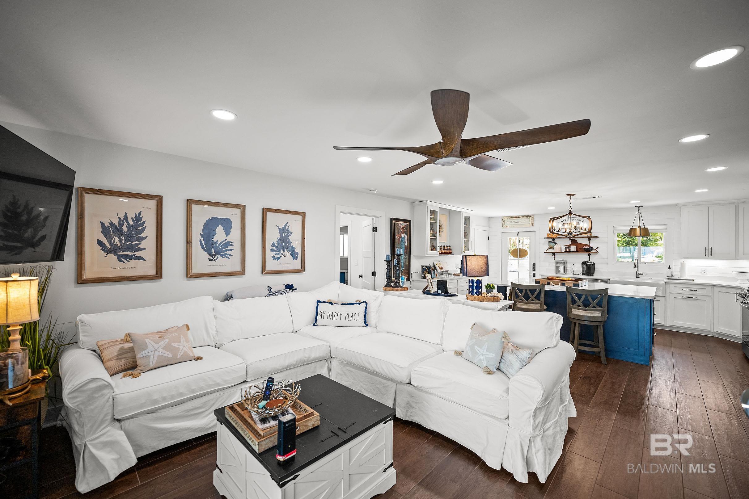 https://zimg.paragon.ice.com/ParagonImages/Property/PG/BCAR/395516/27/0/0/68b2061ec8a74751d41e7689a8e1c613/7/2ae8108fabed87a3803ce4abaf613807/395516-760ef050-8297-4368-bda6-97e176b6b331.JPG