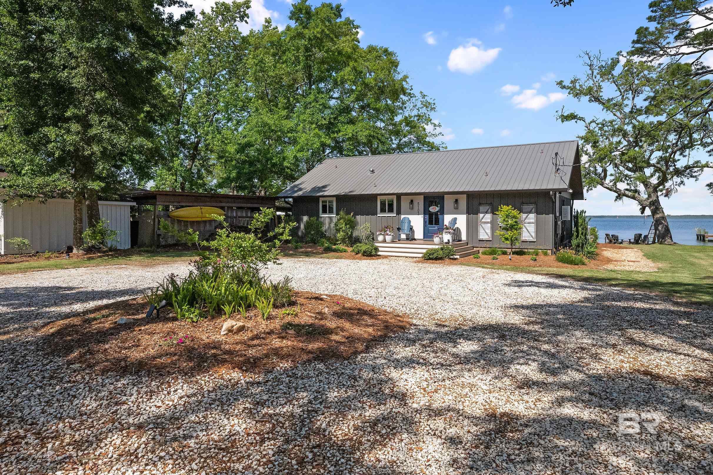 https://zimg.paragon.ice.com/ParagonImages/Property/PG/BCAR/395516/50/0/0/82c5a2b32d5aa1bec7fd254d5579c767/7/2ae8108fabed87a3803ce4abaf613807/395516-e5e638e5-1099-461d-b833-40a2d60867e6.JPG