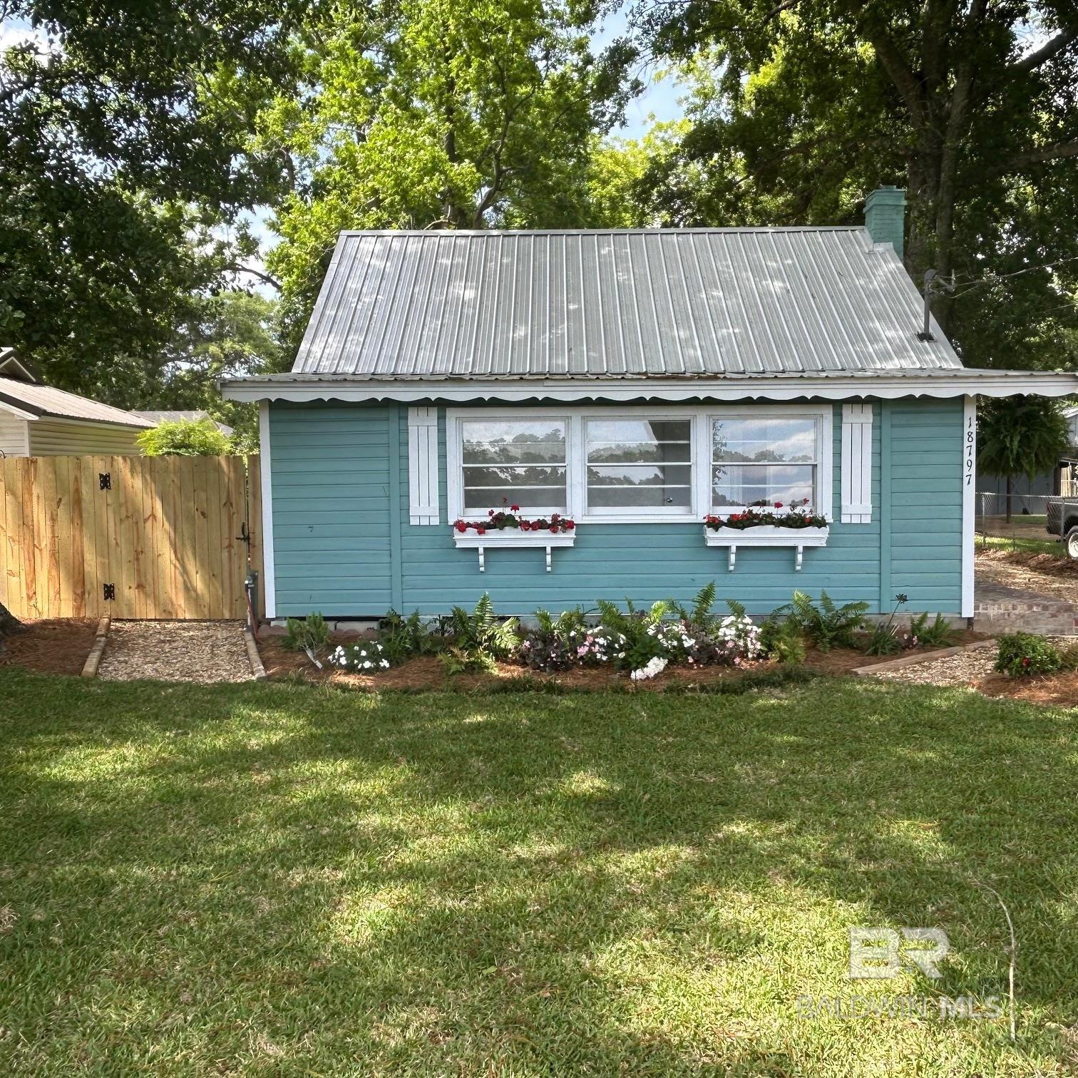https://zimg.paragon.ice.com/ParagonImages/Property/PG/BCAR/395522/1/0/0/bf5fb49e1d145770031c8f2fe09baa30/7/69f820b2d750e0eab5248b2eb404d63a/395522-93065028-8baf-407e-9dbb-e4a1240d1548.JPG
