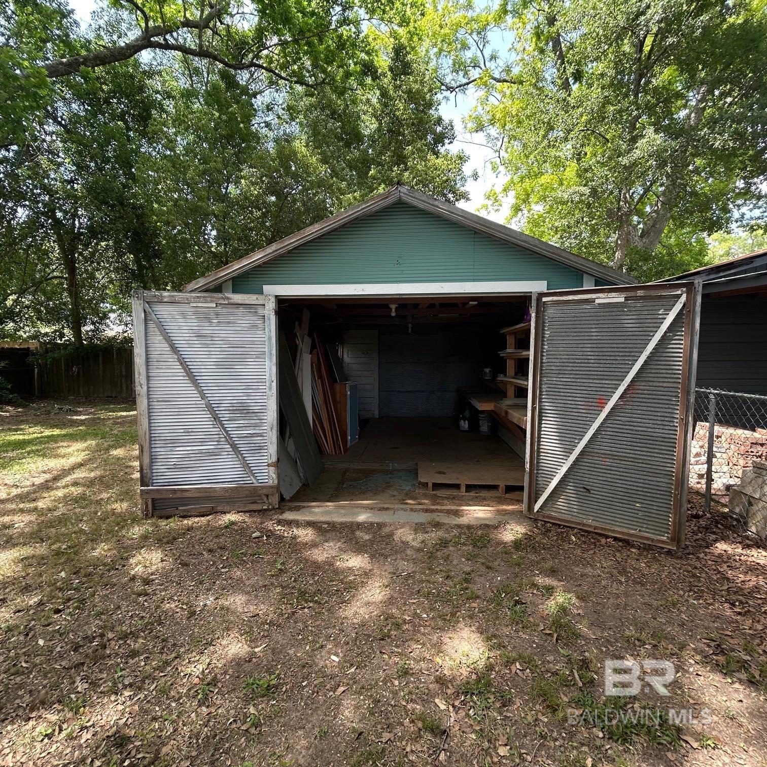 https://zimg.paragon.ice.com/ParagonImages/Property/PG/BCAR/395522/18/0/0/484fe5fad7065cc3adce6927c4d408bd/7/69f820b2d750e0eab5248b2eb404d63a/395522-8c751ffa-0557-4778-b173-9bb02dfc058f.JPG