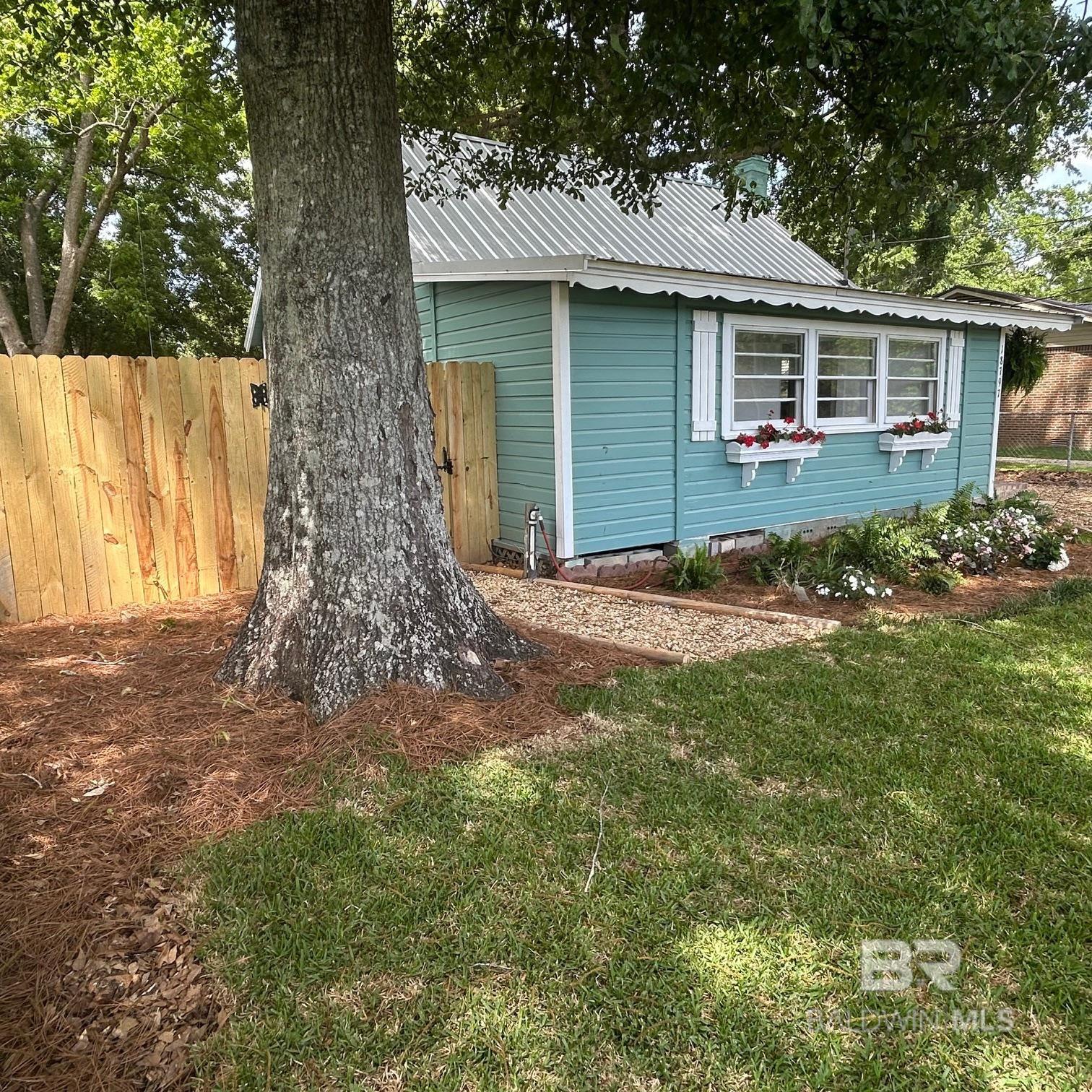 https://zimg.paragon.ice.com/ParagonImages/Property/PG/BCAR/395522/45/0/0/c11aa453f10b20ff8b989b2aec8fa874/7/69f820b2d750e0eab5248b2eb404d63a/395522-01c90eb1-dbb0-45eb-97c8-4a61efe022ec.JPG