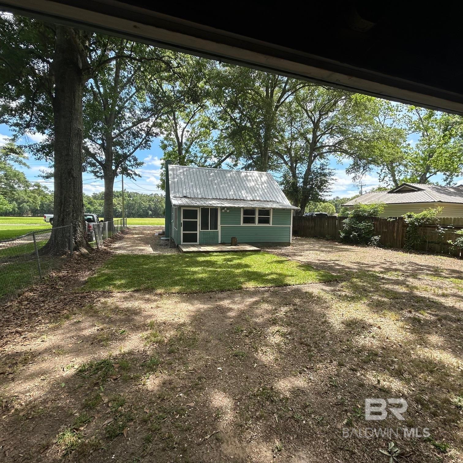 https://zimg.paragon.ice.com/ParagonImages/Property/PG/BCAR/395522/48/0/0/73208cde9a9ec748031b66467d4f62e3/7/69f820b2d750e0eab5248b2eb404d63a/395522-71a1661b-fd18-496e-8c01-e40d4634a204.JPG