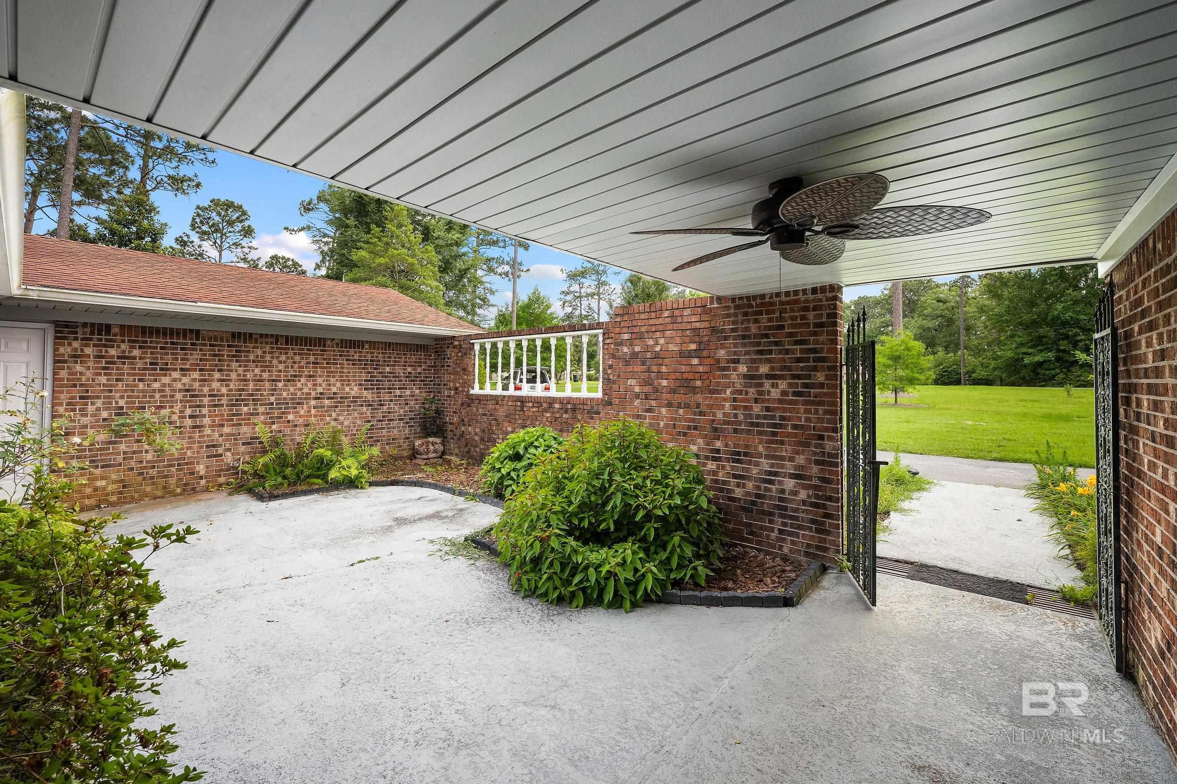 https://zimg.paragon.ice.com/ParagonImages/Property/PG/BCAR/395588/31/0/0/455713232d2595871dd62e58fa731813/7/c65644306444078091ed5d986cd38a6a/395588-54cef7e5-1618-4224-8ca7-bfa143ea5836.JPG