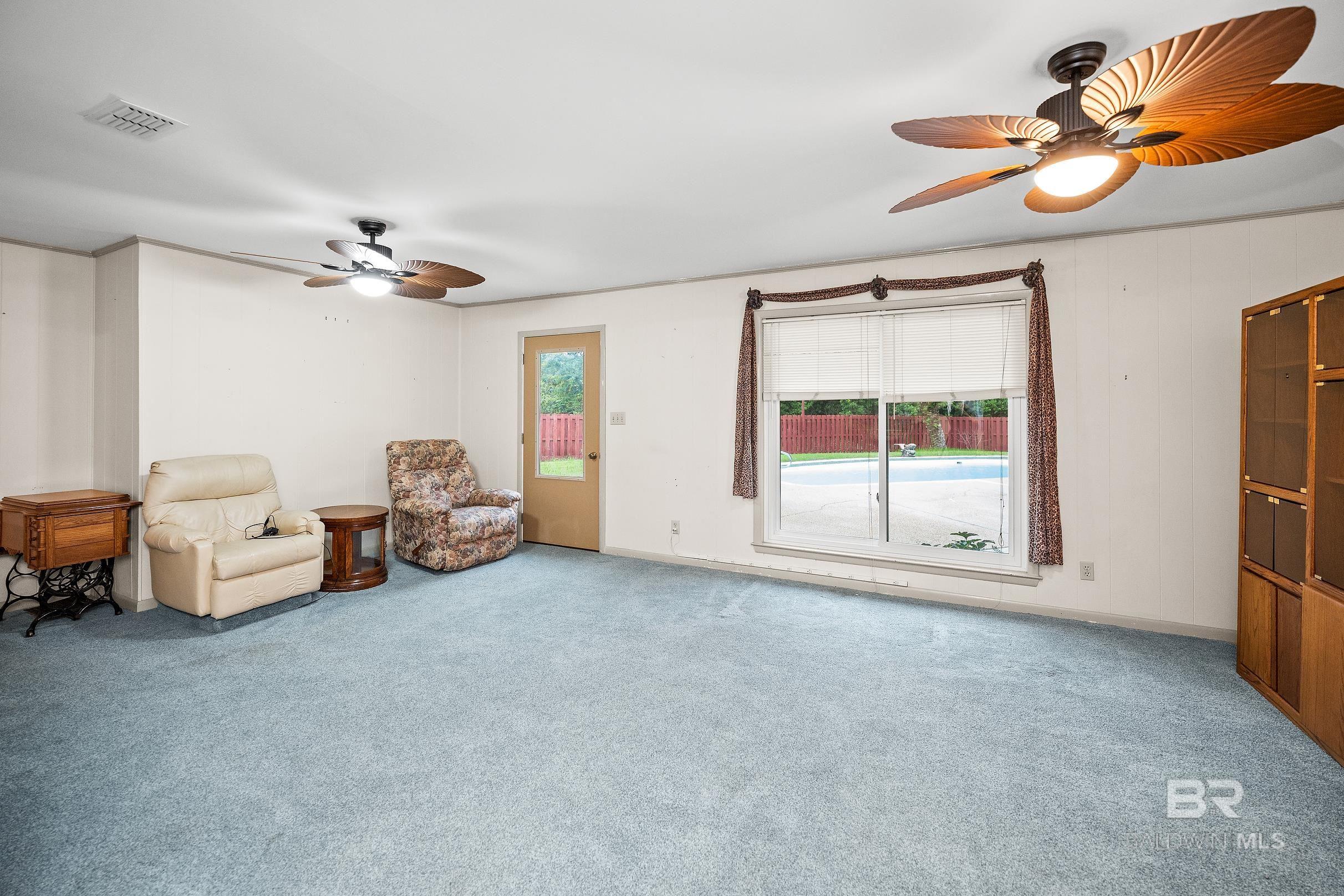 https://zimg.paragon.ice.com/ParagonImages/Property/PG/BCAR/395588/34/0/0/7df834a4aca02996db6459a84d93eaf0/7/c65644306444078091ed5d986cd38a6a/395588-370d7776-e1e4-4d3c-bc3f-2672f10f5458.JPG
