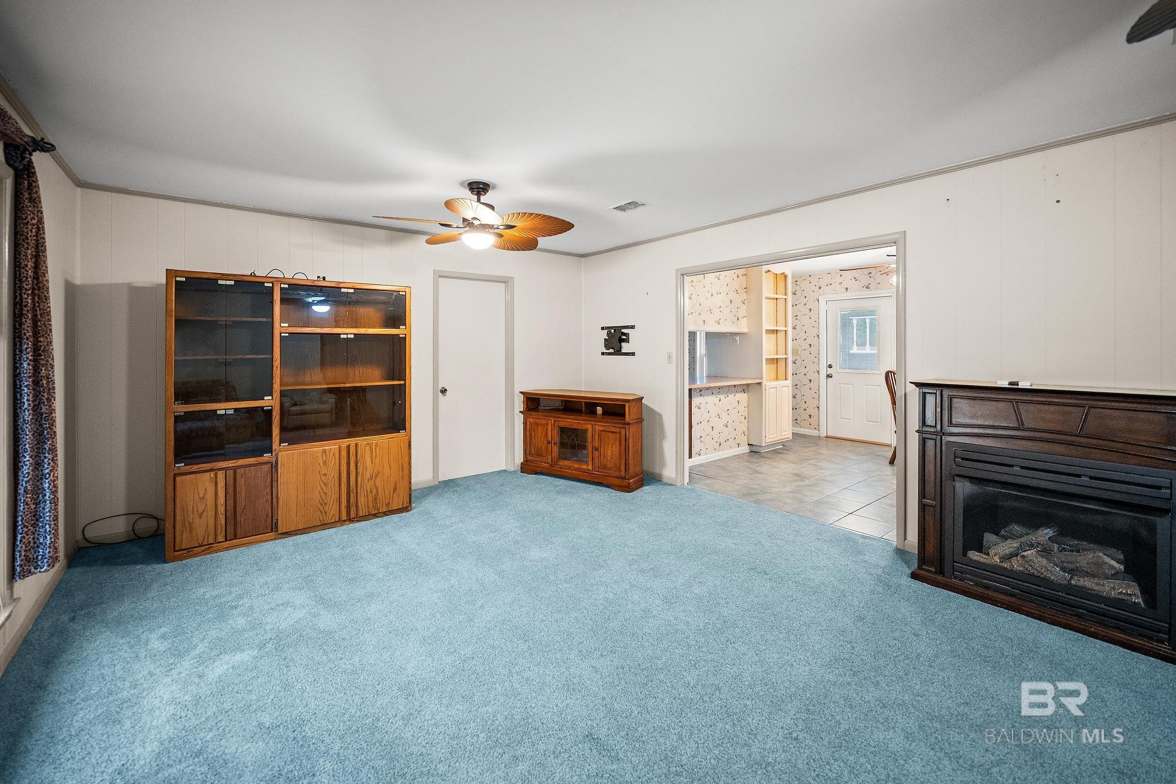 https://zimg.paragon.ice.com/ParagonImages/Property/PG/BCAR/395588/40/0/0/e9d499c10b788246587adfcae8fa6354/7/c65644306444078091ed5d986cd38a6a/395588-6be9e971-081c-47c2-88ec-828d9fa8e160.JPG